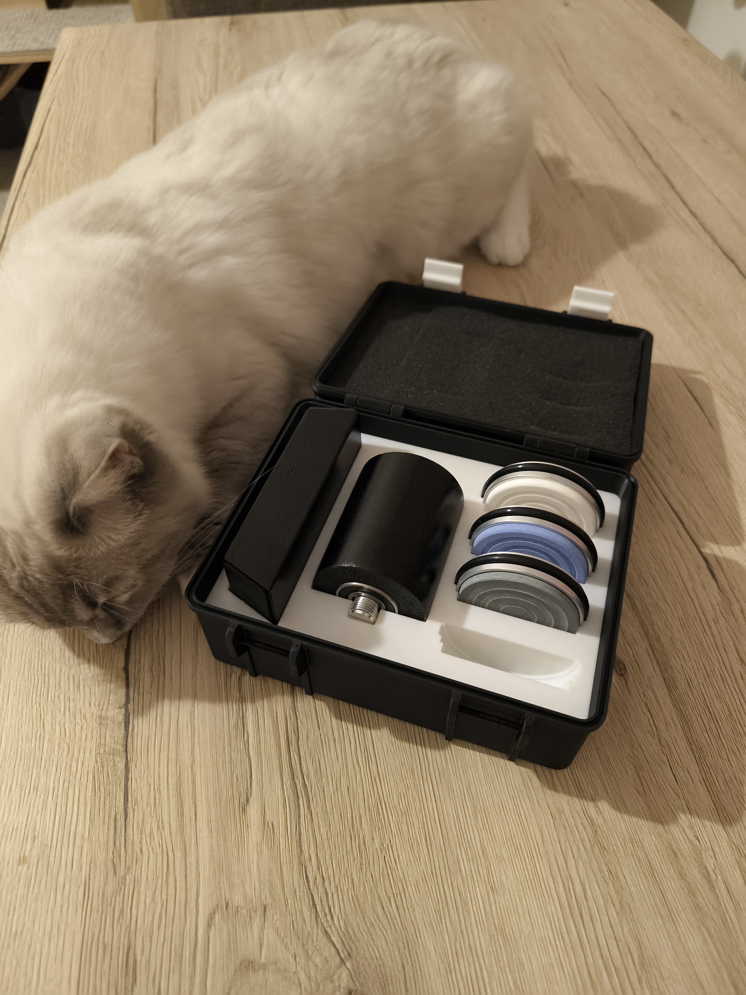 Box for cheap roller sharpener — miniatura 3