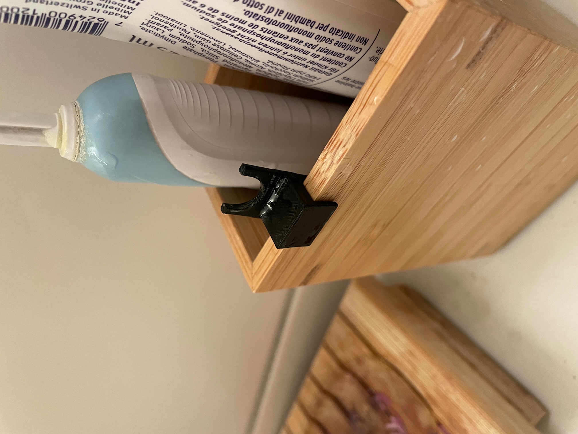 OralB toothbrush support for IKEA Dragan toothbrush holder by Daniele