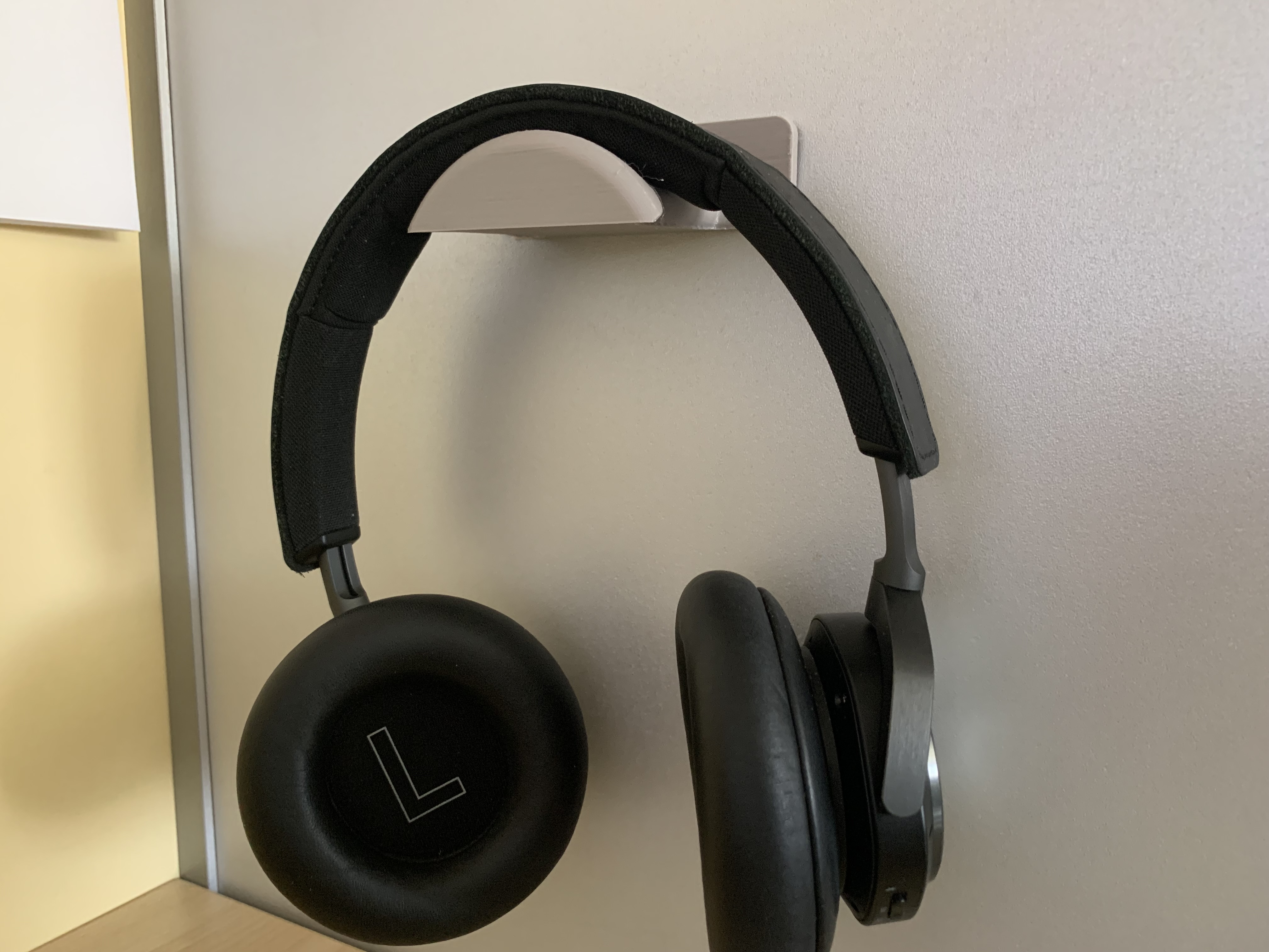 Headphone holder