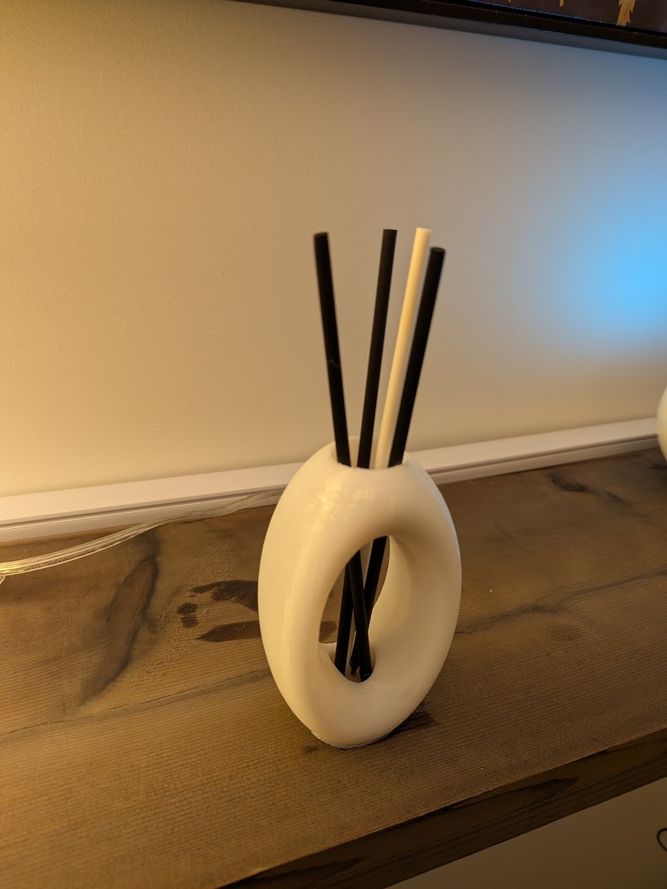 Miniatura 2 do modelo 3D Reed Aroma Diffuser Vase