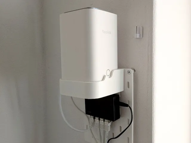 Reolink Home Hub mount for IKEA Skadis