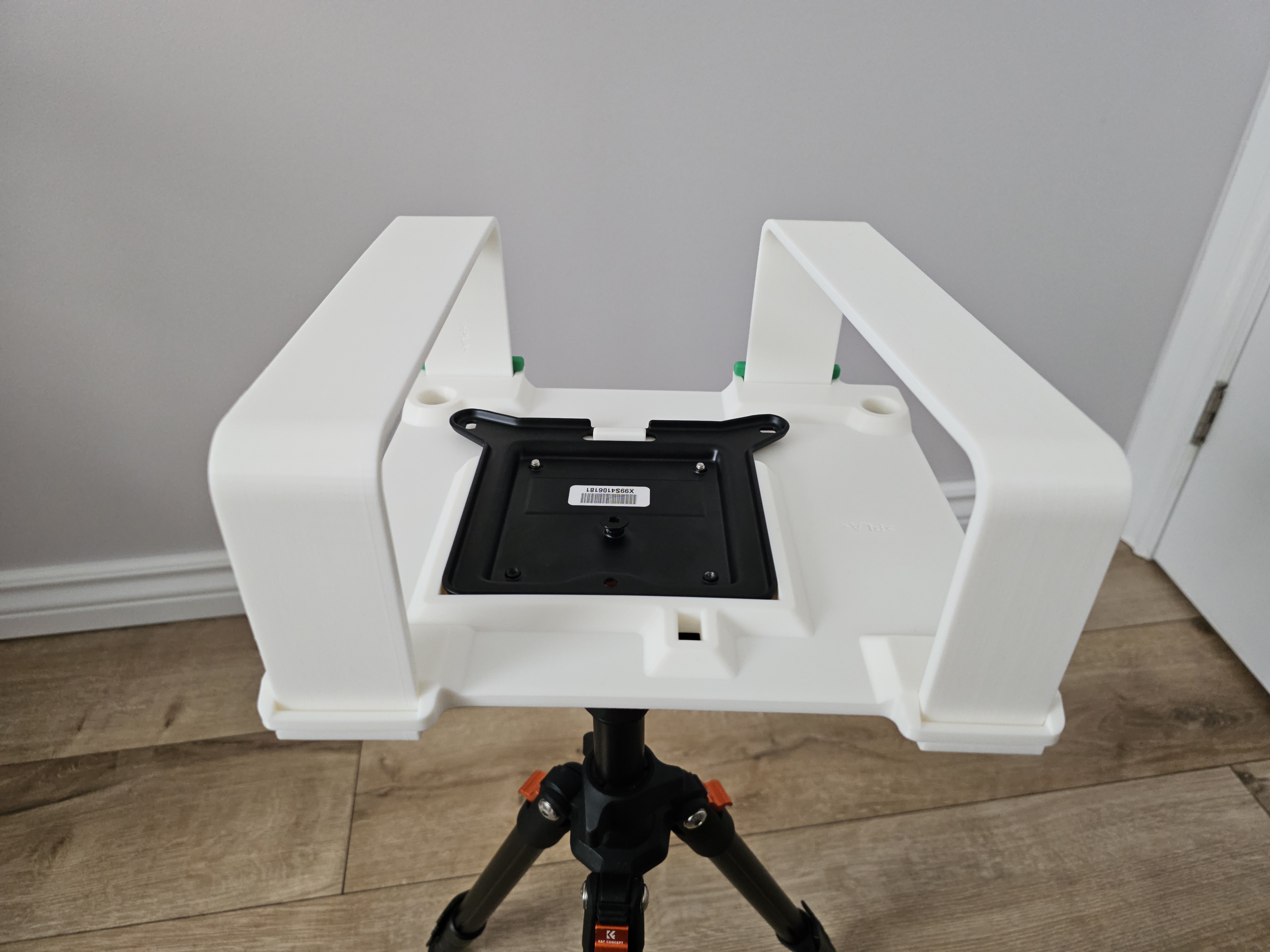 Miniatura 3 do modelo 3D Epson projector mount