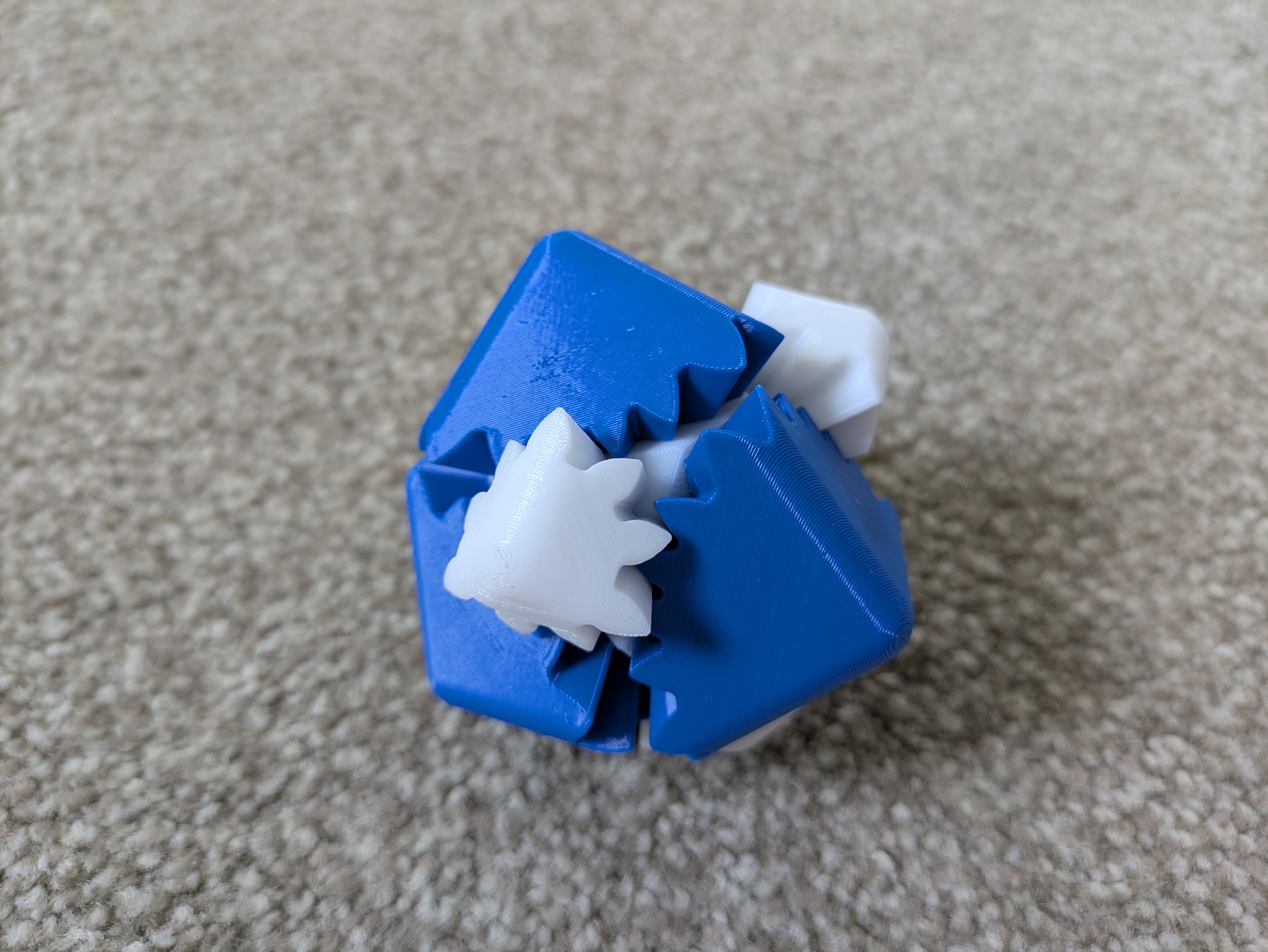Miniatura 2 do modelo 3D Rounded Gear Cube