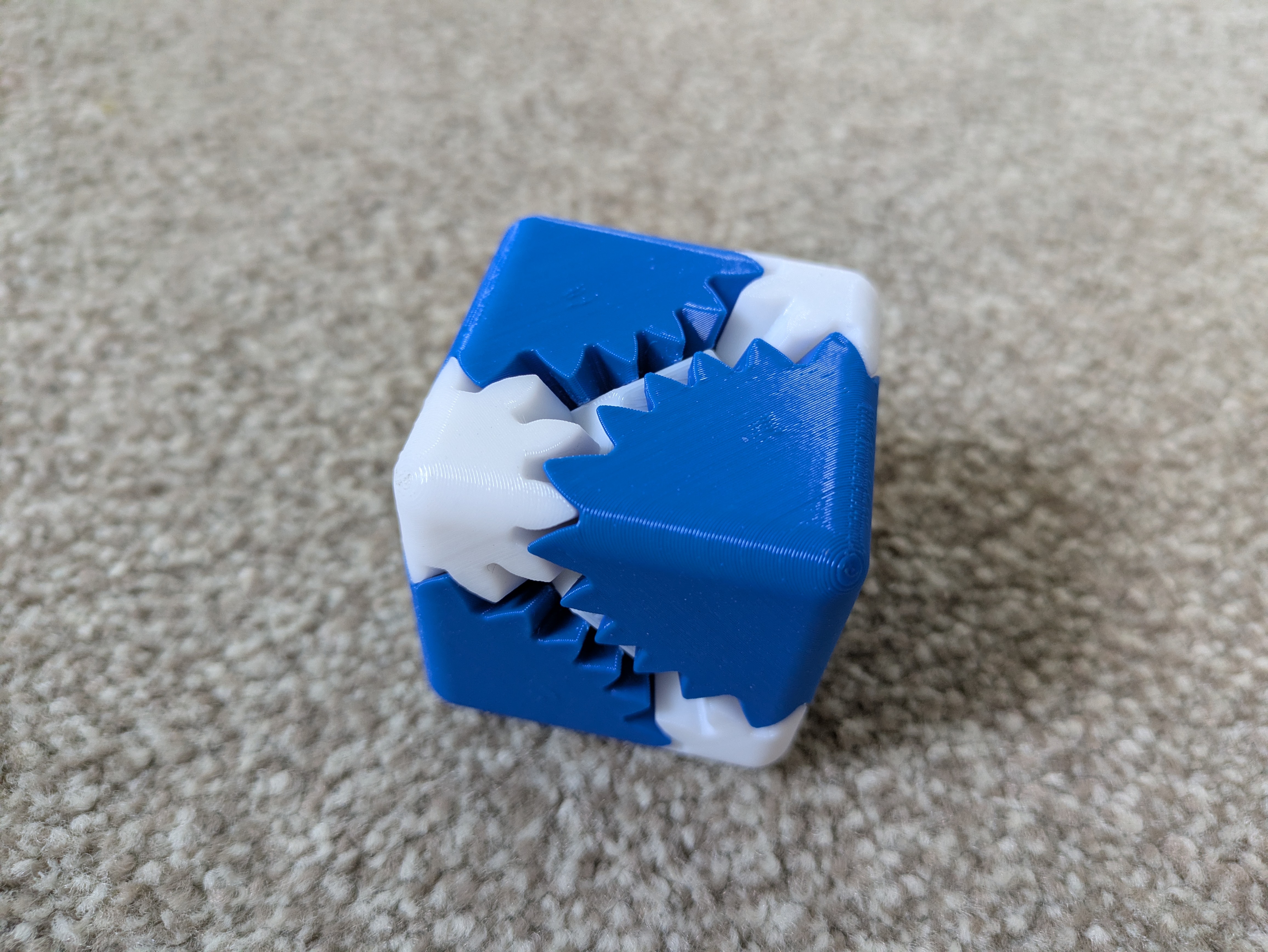 Rounded Gear Cube
