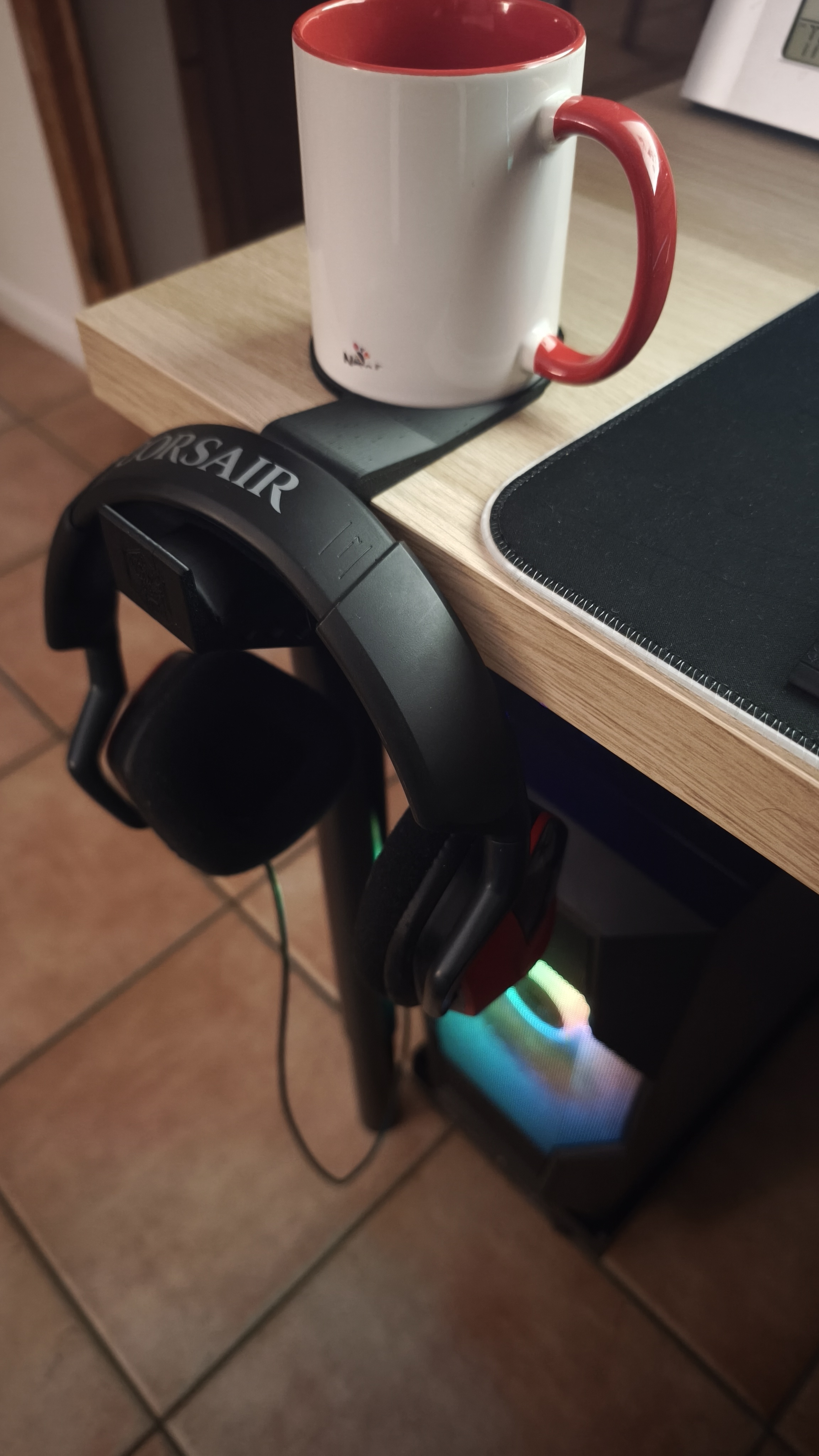 Support de casque / tasse bureau