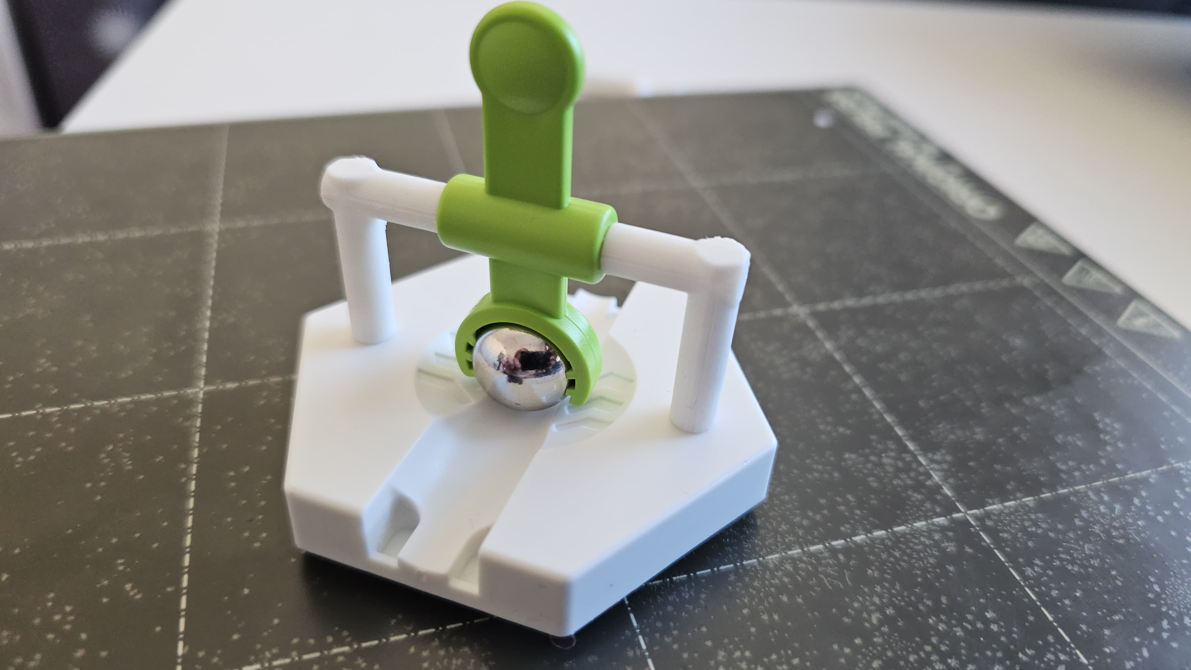 Gravitrax Catapult Swing / Hammer (scaffold only)