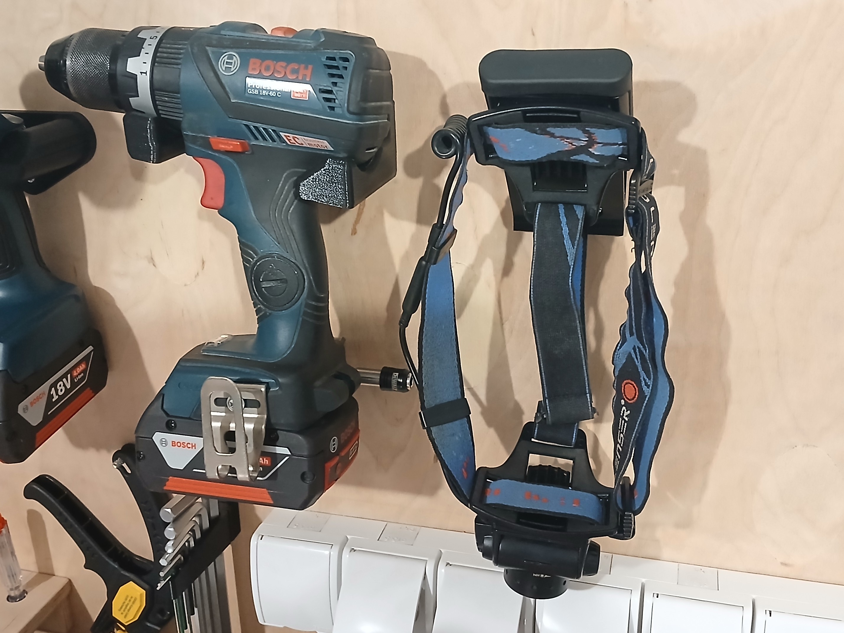 LedLenser Headlight wallmount