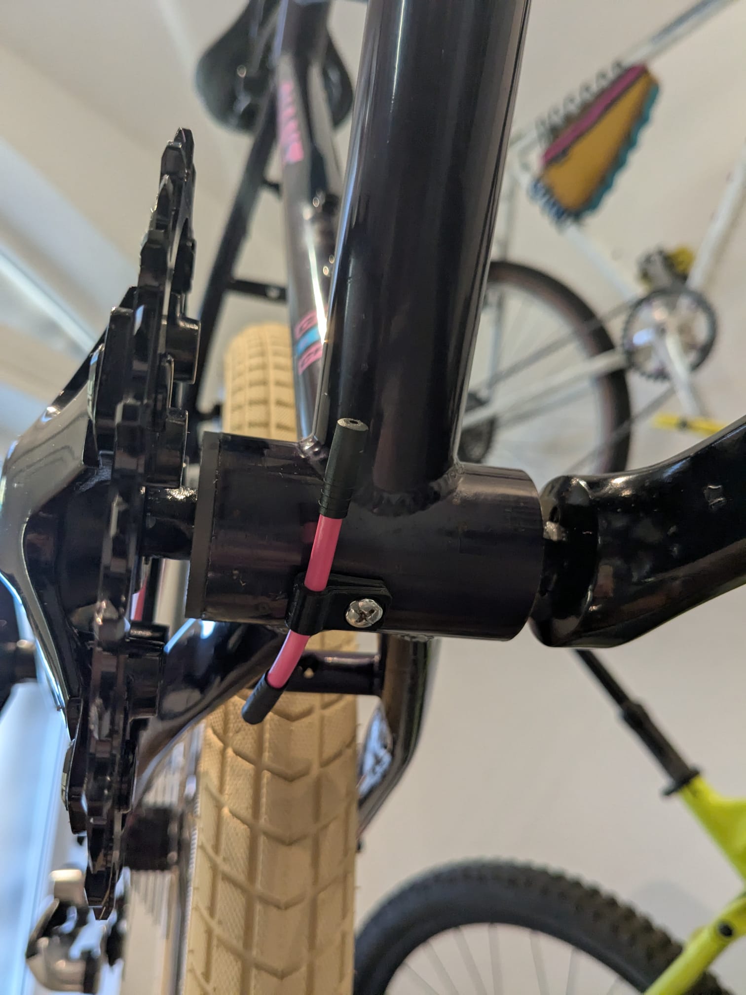 Bottom bracket vintage mtb shifter cable guide