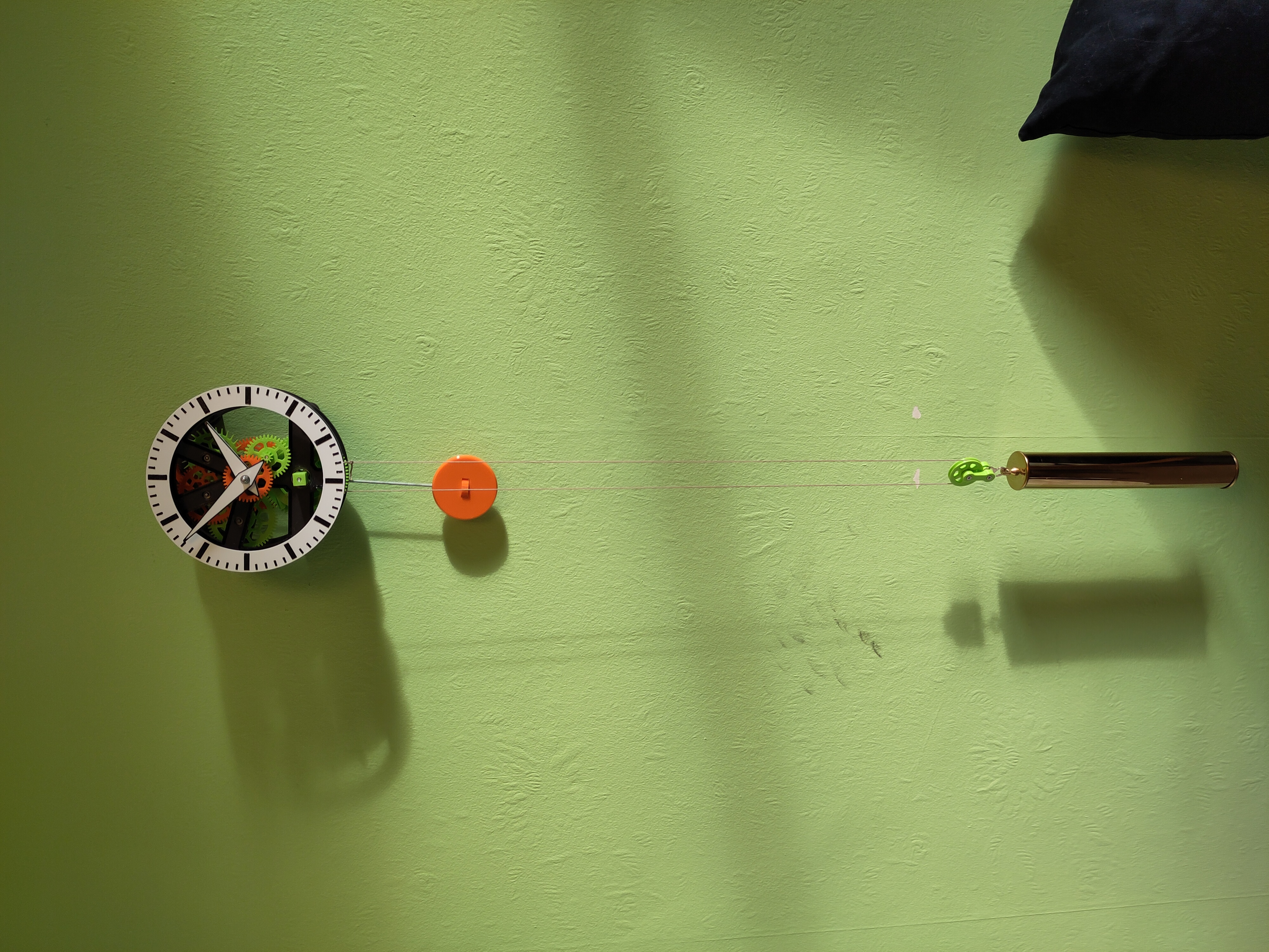 Miniatura 4 do modelo 3D Small Eight Day Pendulum Clock