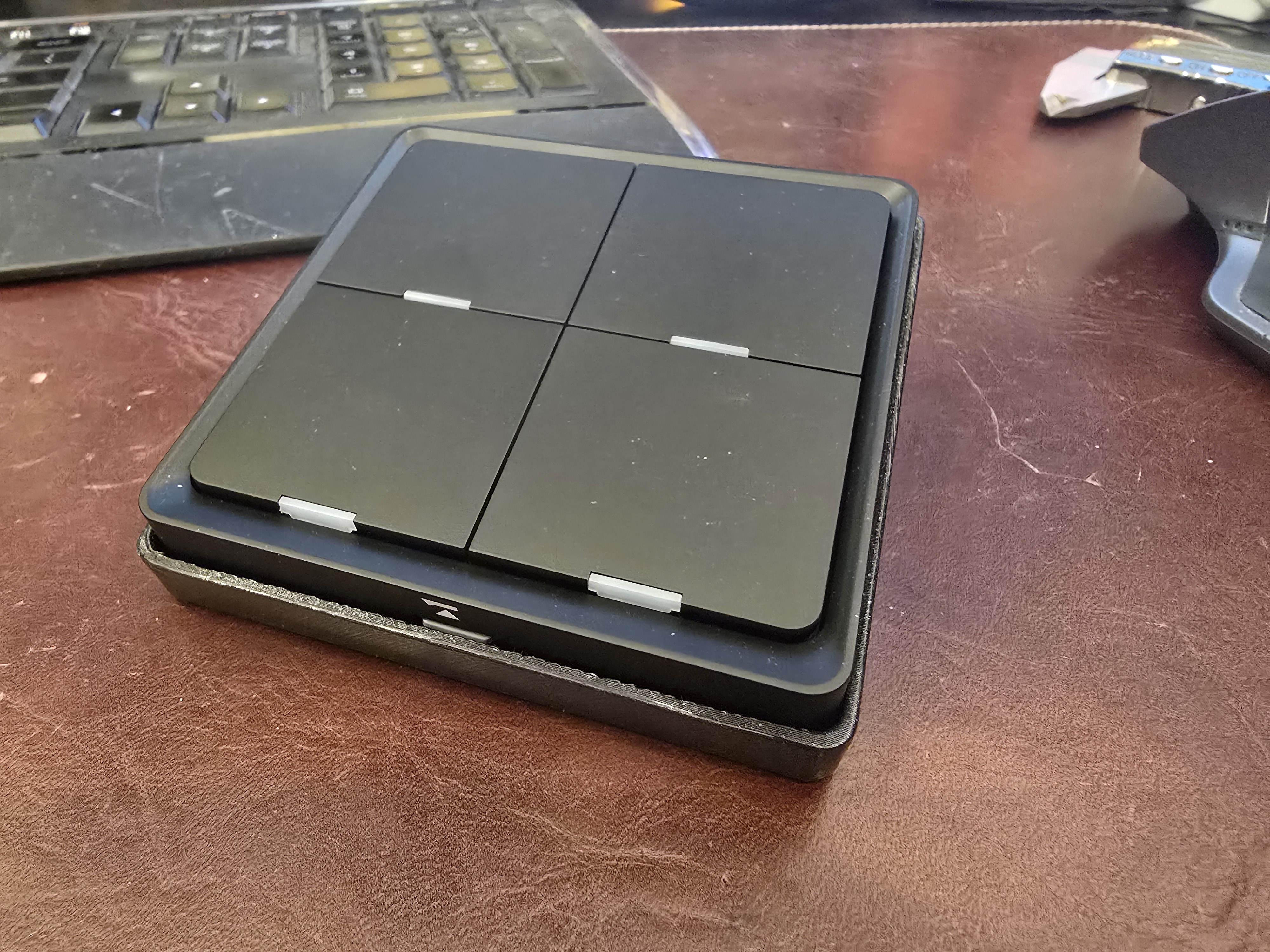 ZigBee Wireless 4 Button Remote Stand