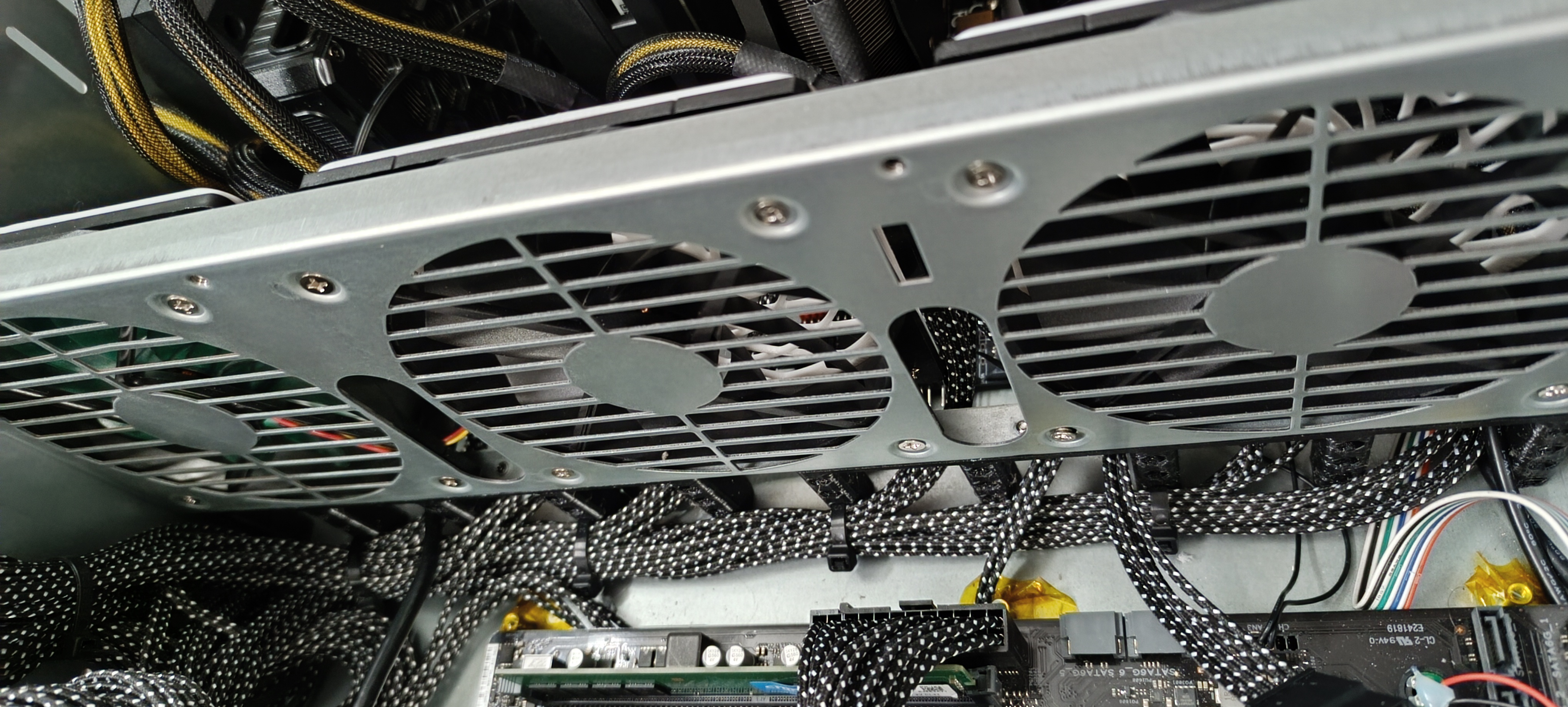 Cable Management für Inter-Tech 4W40 and other generic Mining 19" Rack Cases