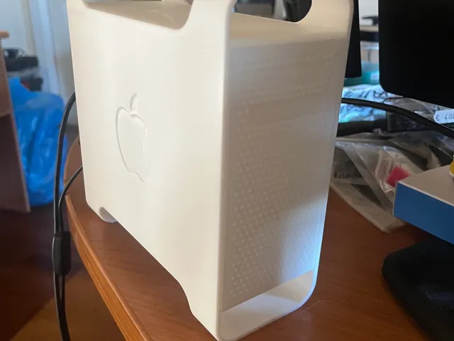 Appleberry G5 for Argon One powerered Raspberry Pi 3B / 4B in Apple Power Mac G5 case
