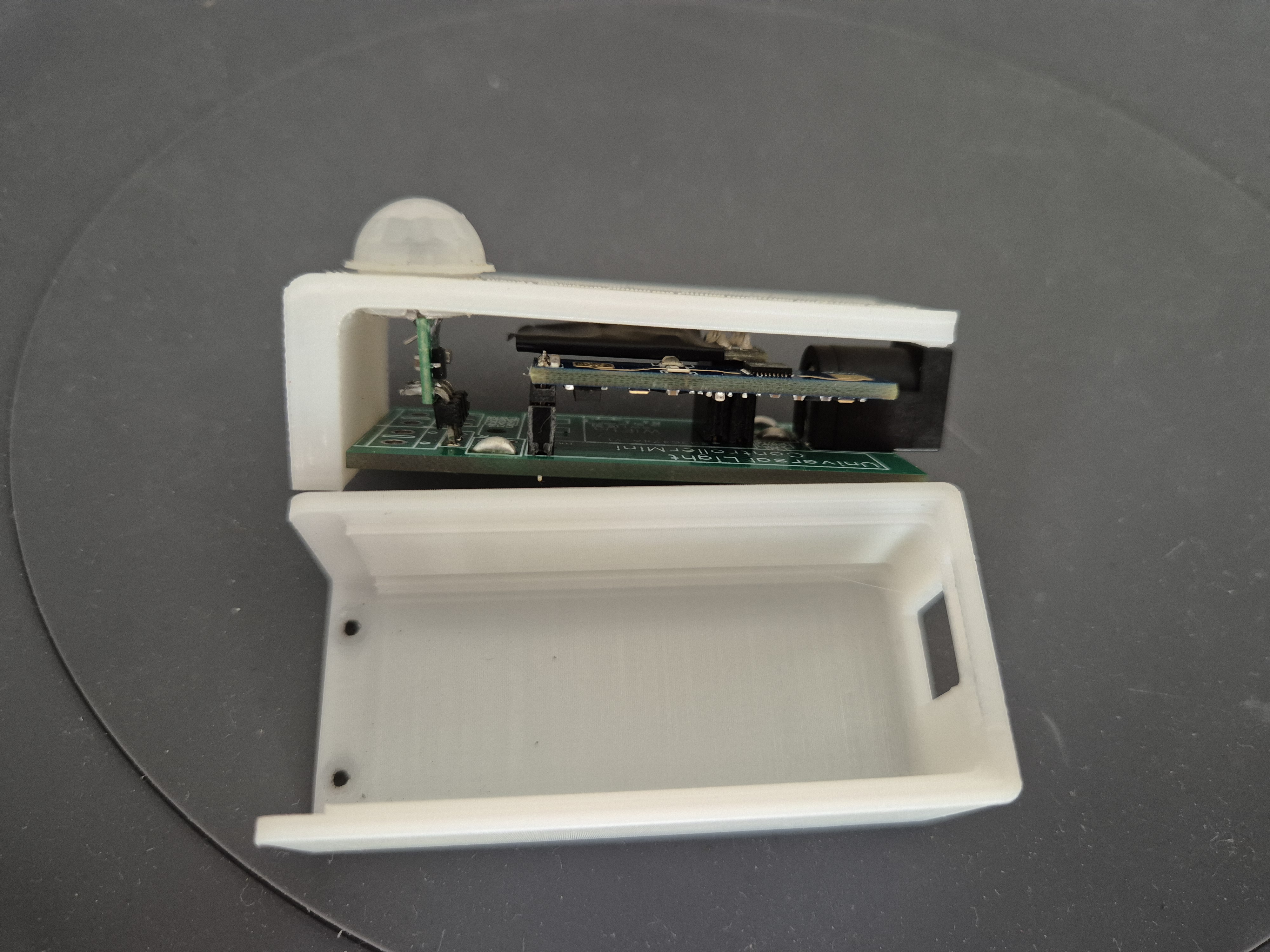Case for my Universal Presence Sensor