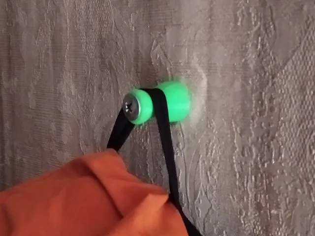 Изолятор крючек