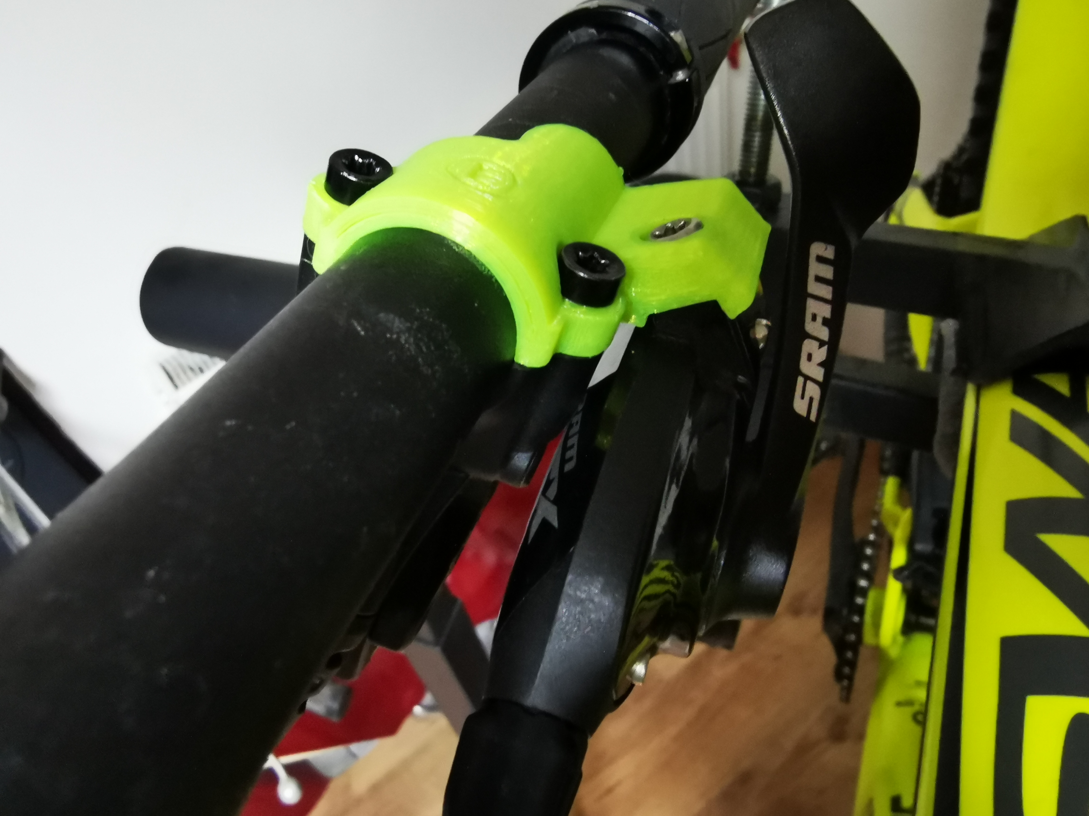 Sram shifter clamp for magura brakes
