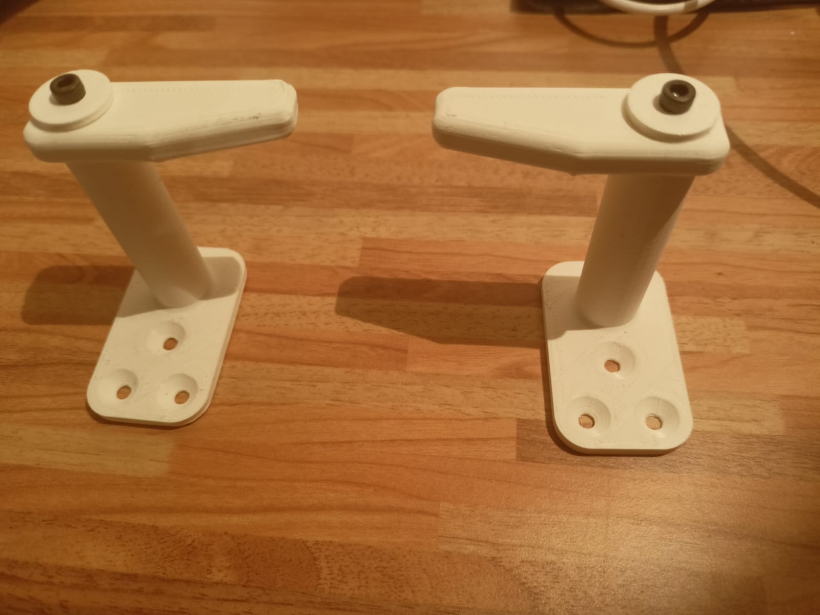 Universal size Toiletpaper Papertowelholder