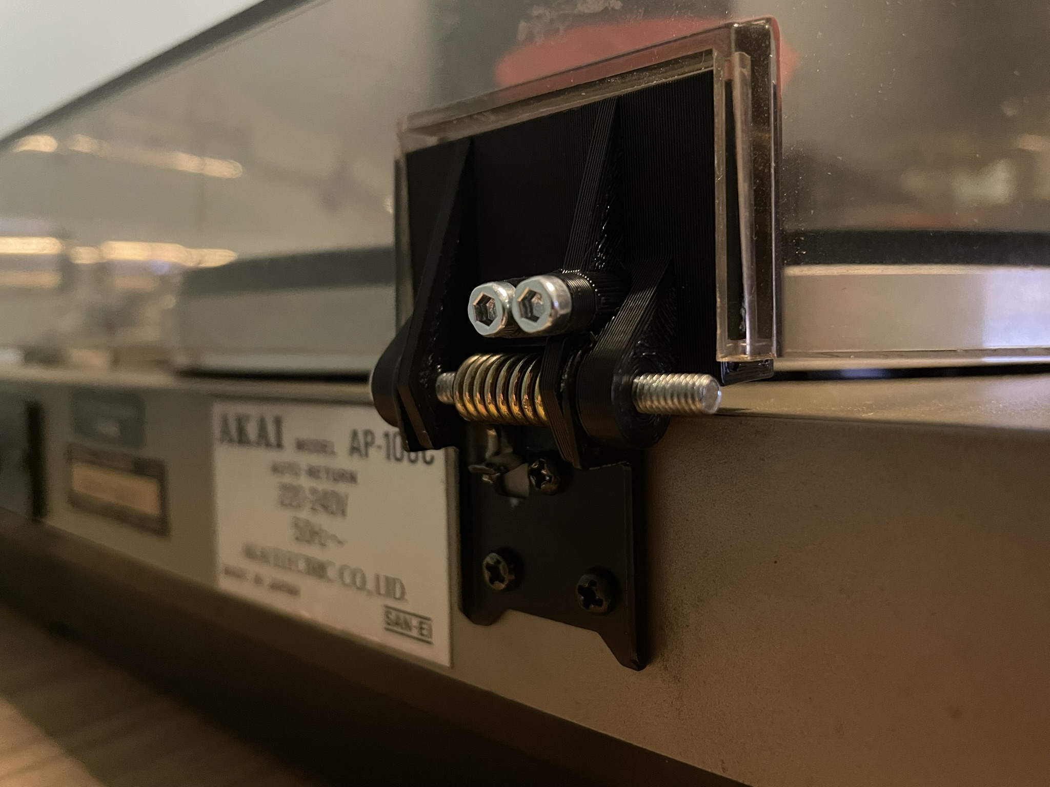 Improoved replacement hinge for a variety of vintage turntables.