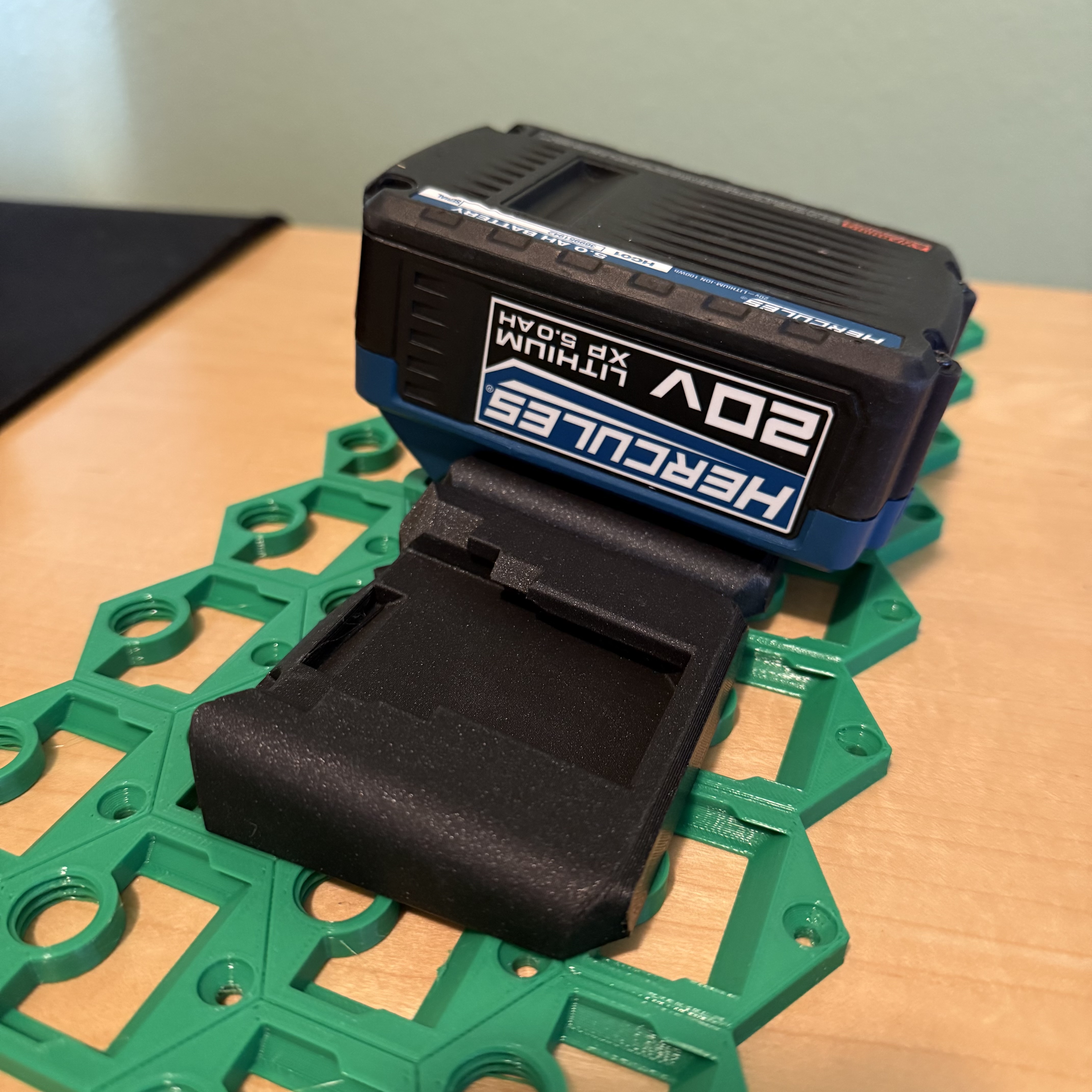 GOEWS Hercules Battery Holder