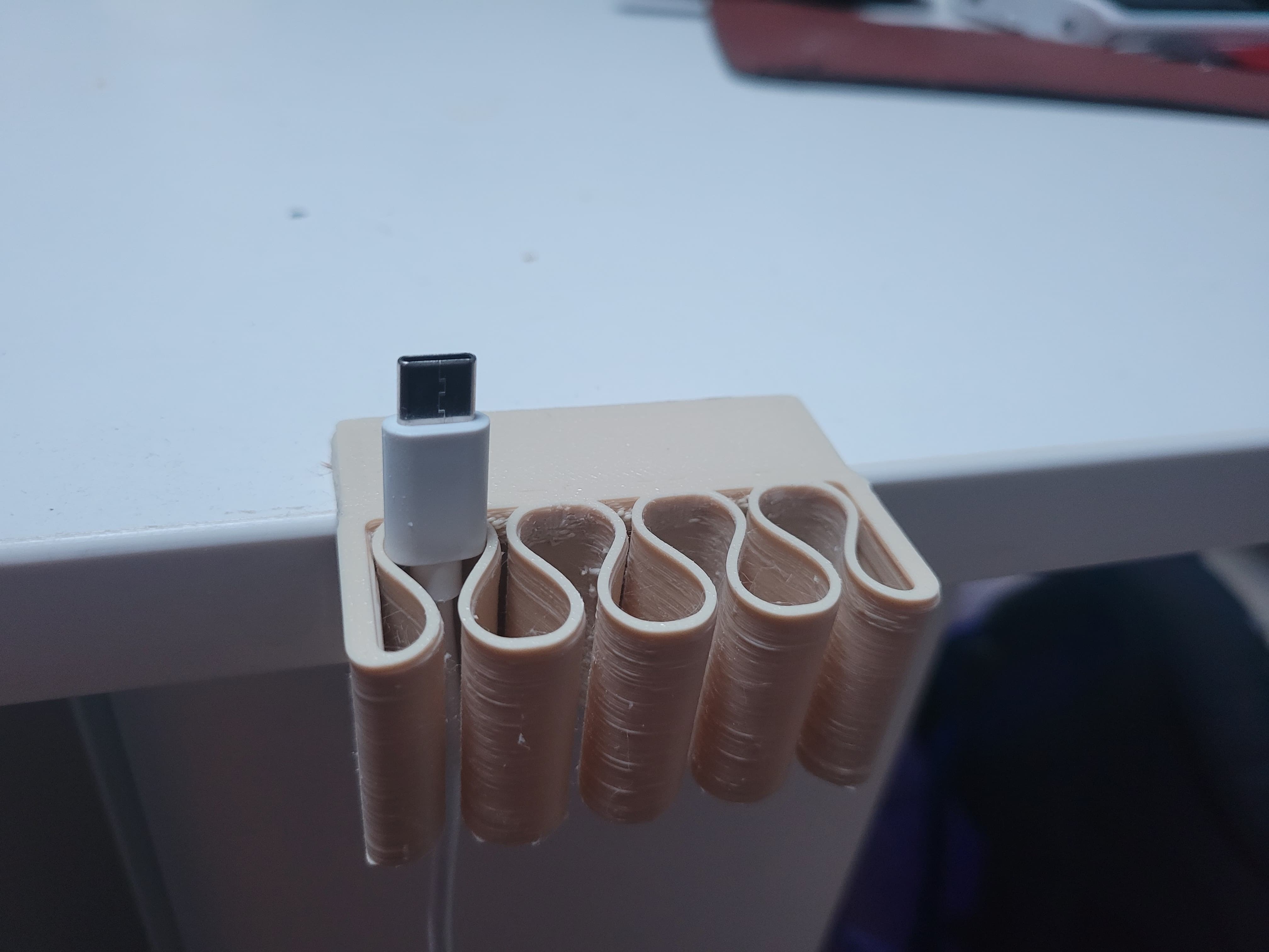 Miniatura 2 do modelo 3D "Universal Cable Holder" Upgrade