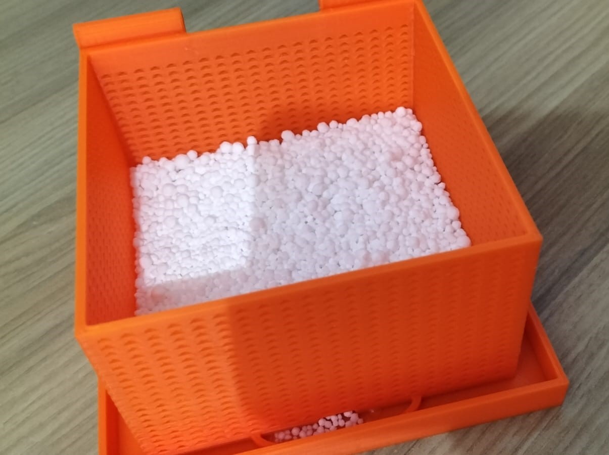 Humidity absorber box for Calcium Chloride (CaCl2)
