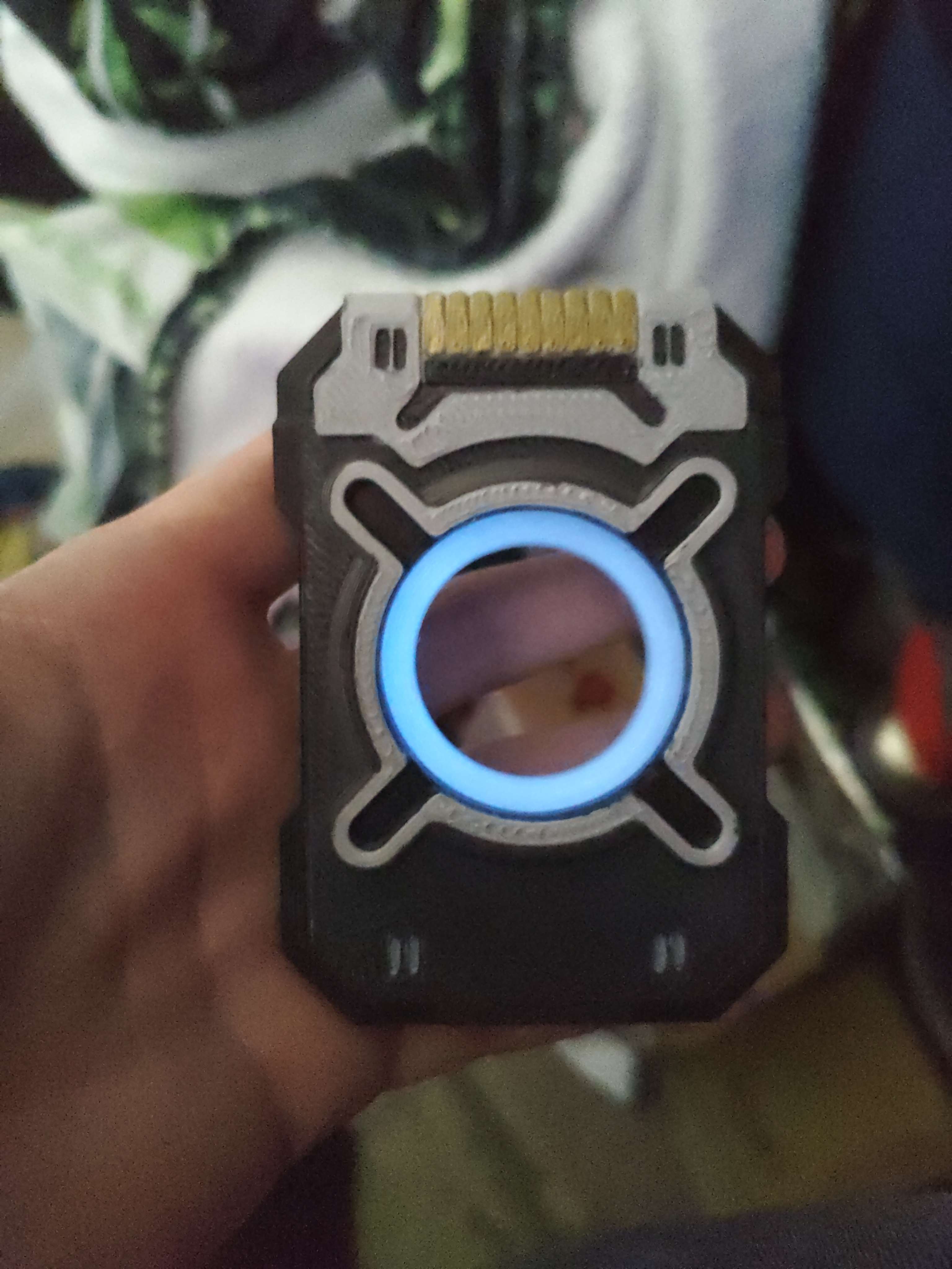 Cortana Chip from Halo Infinite with Inner Ring