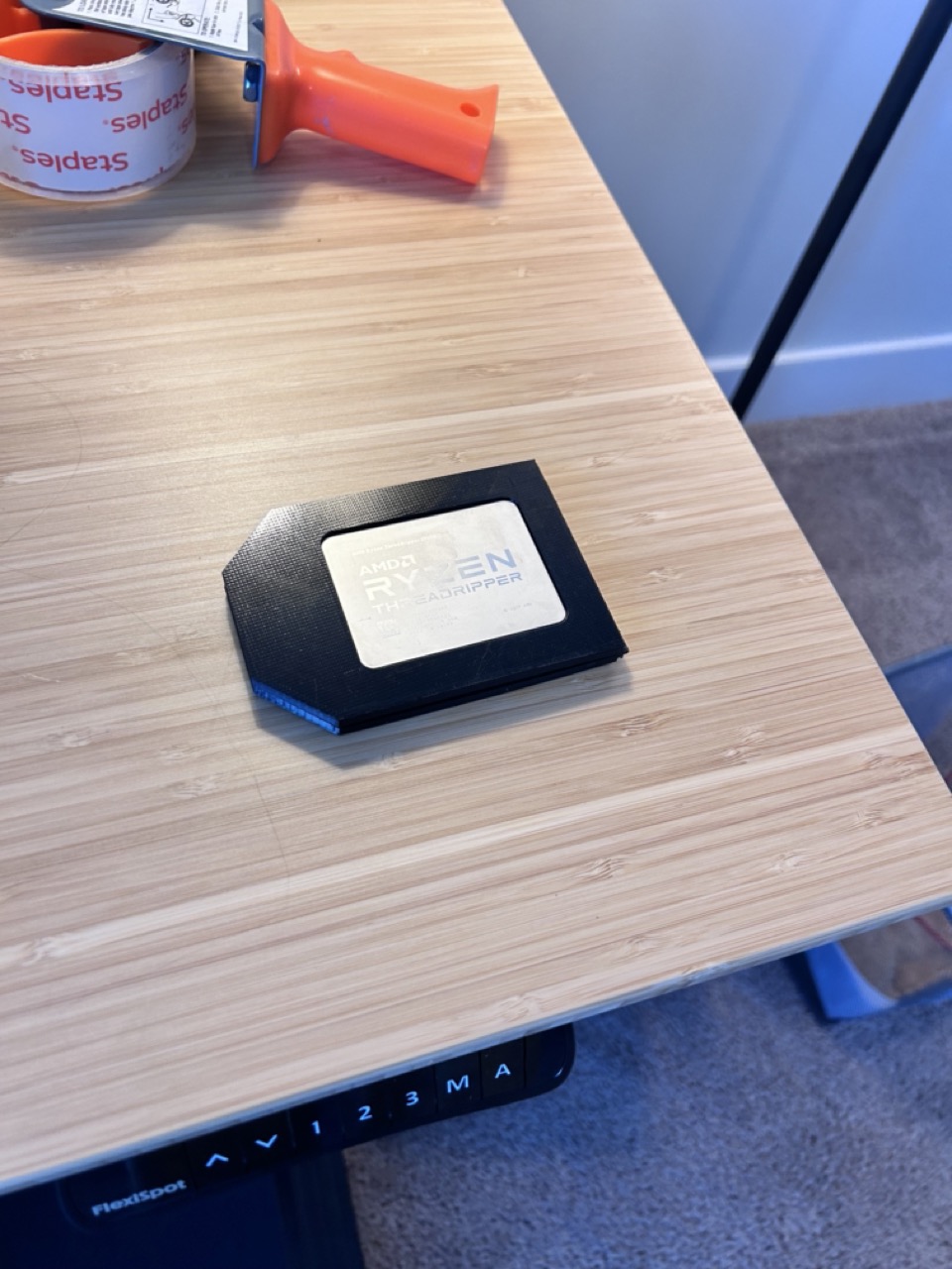Miniatura 2 do modelo 3D AMD Ryzen Threadripper TR4 cpu socket case