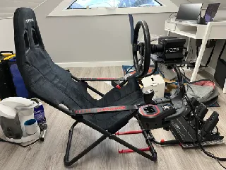 Moza R9 Playseat Challenge Mount