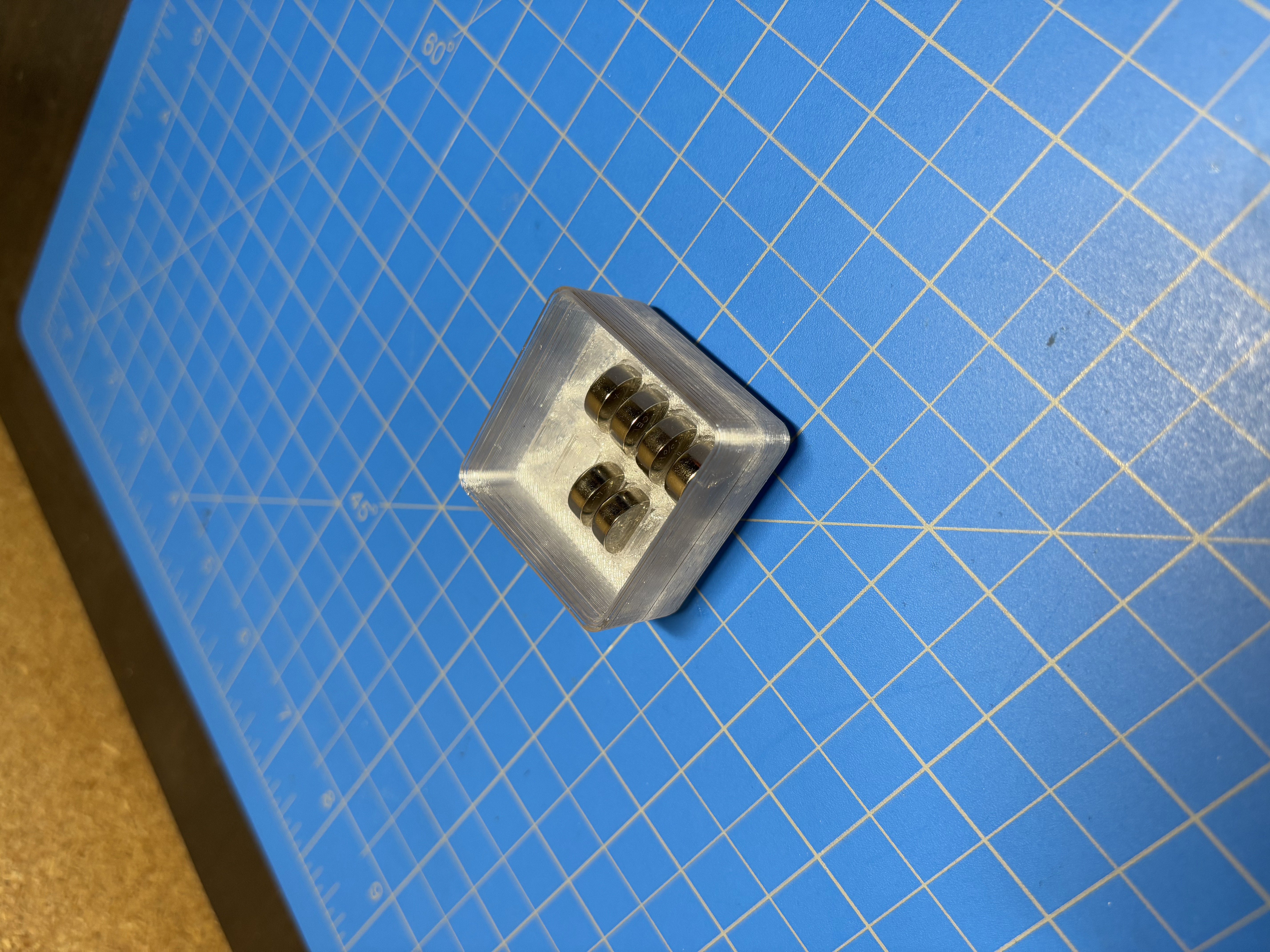 Miniatura 2 do modelo 3D Gridfinity LR44 Battery Holder Stackable
