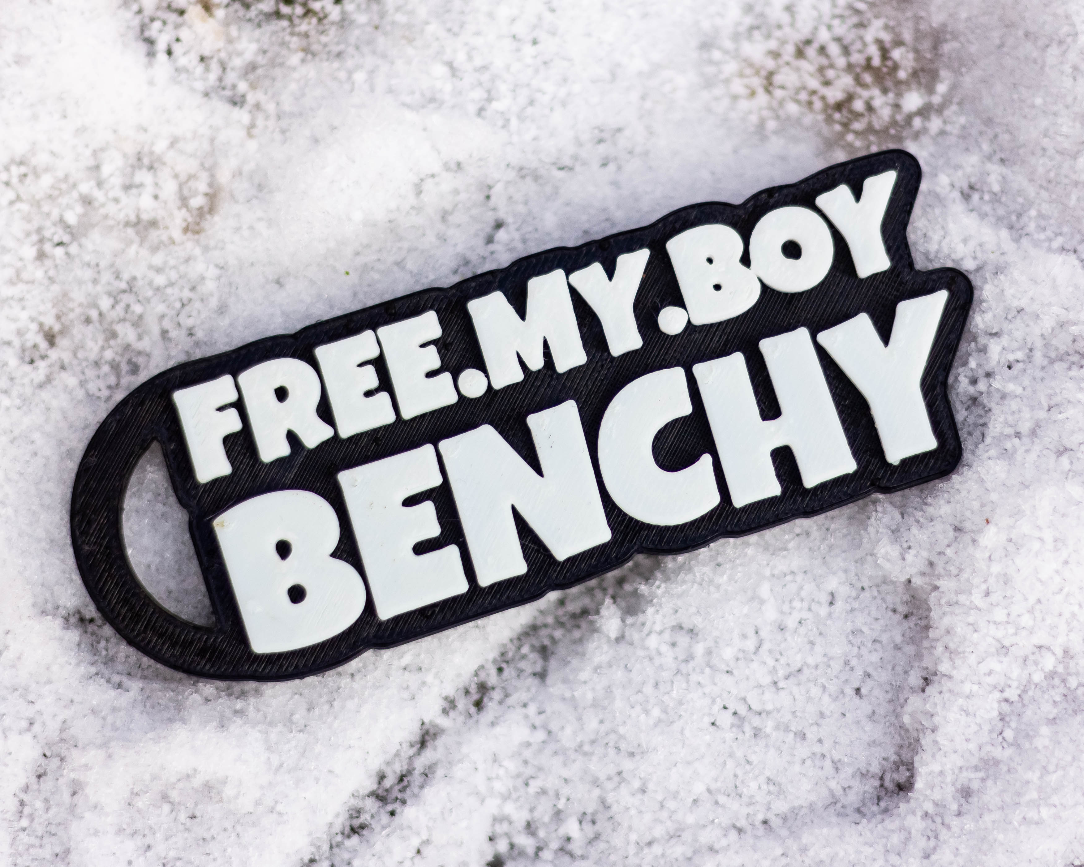 FREE MY BOY BENCHY keychain