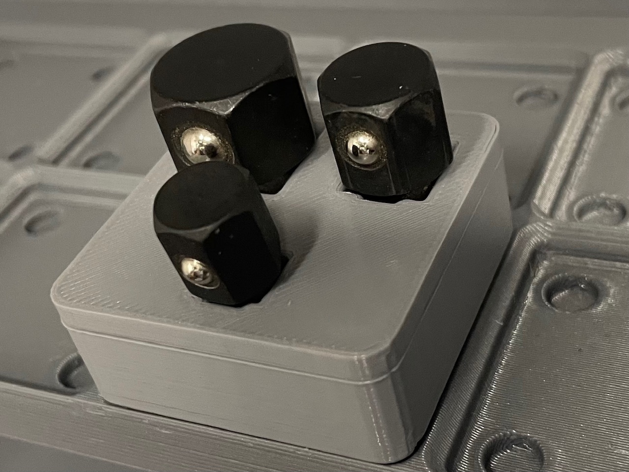 Miniatura 4 do modelo 3D gridfinity bin for socket adapters