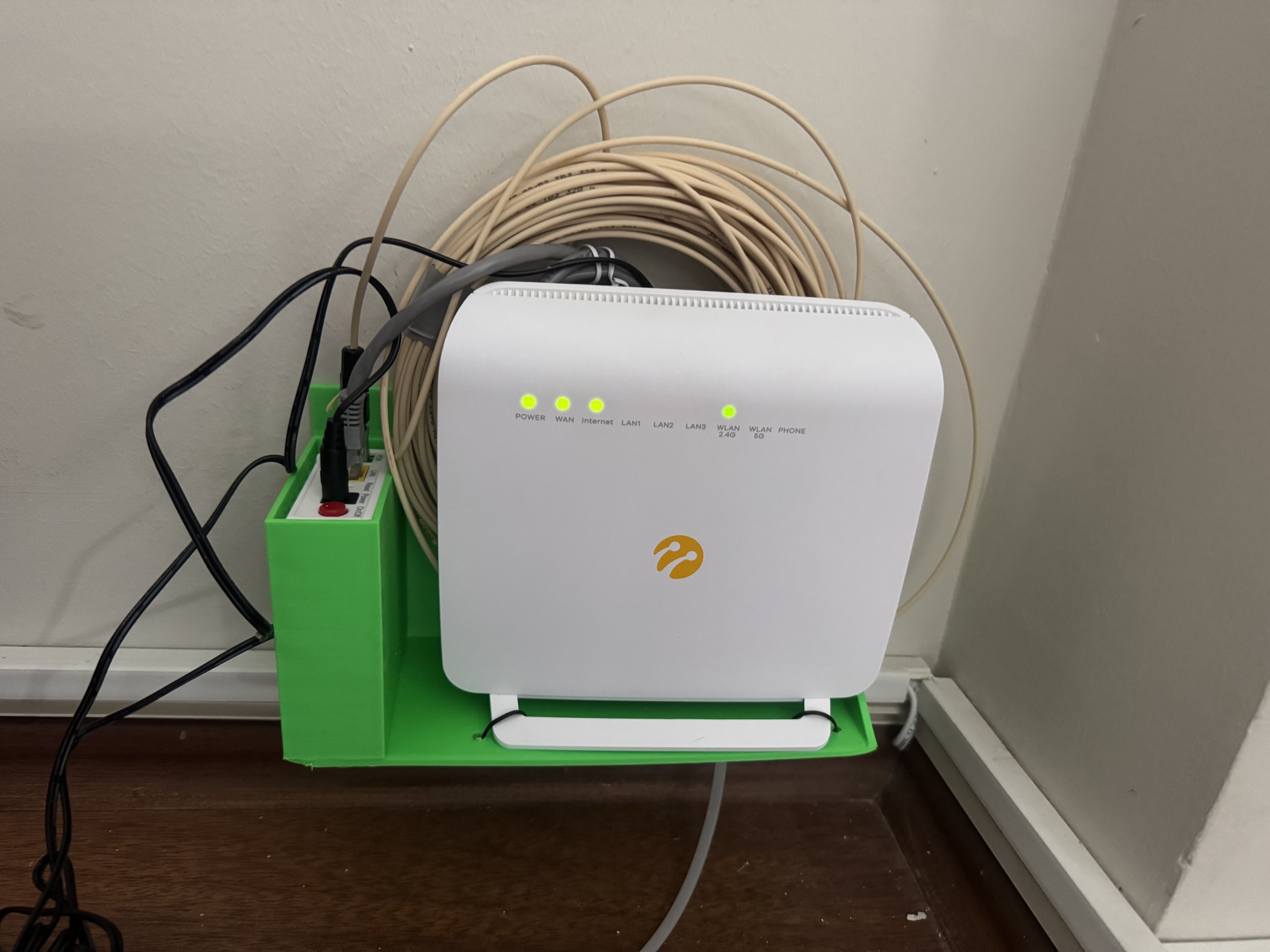 Modem askı rafı — miniatura 2