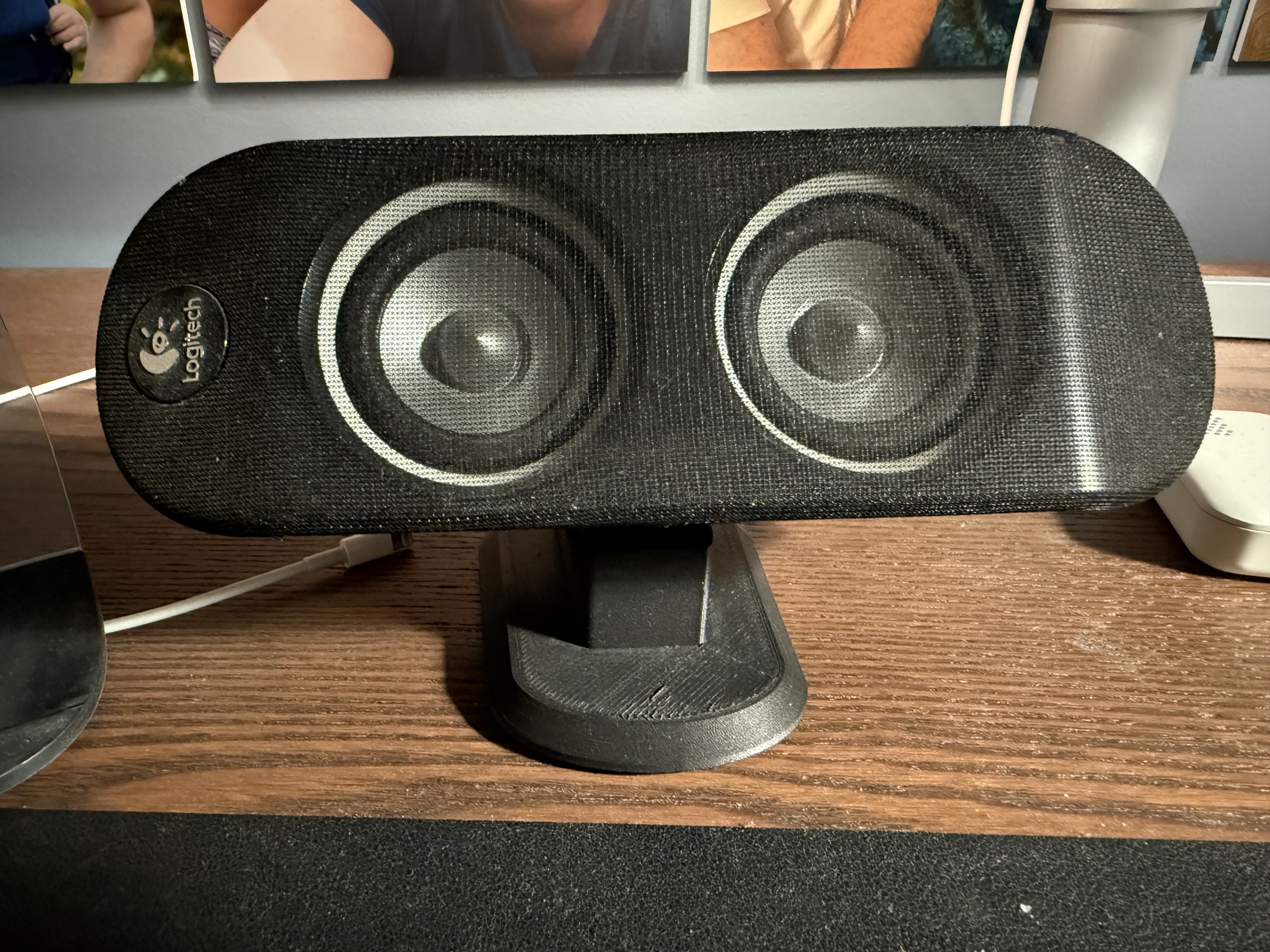 Horizontal mount for Logitech X-210
