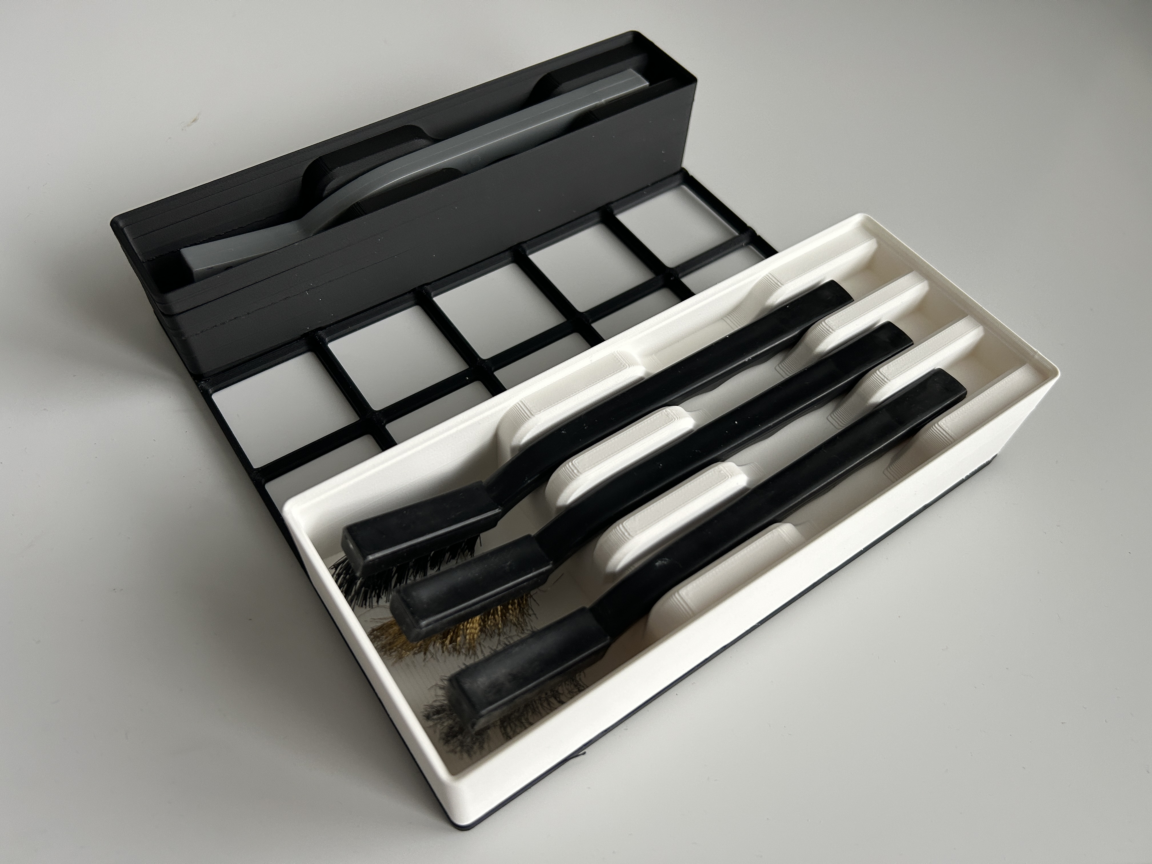 Brush holders for 1 and 3 brushes - Gridfinity