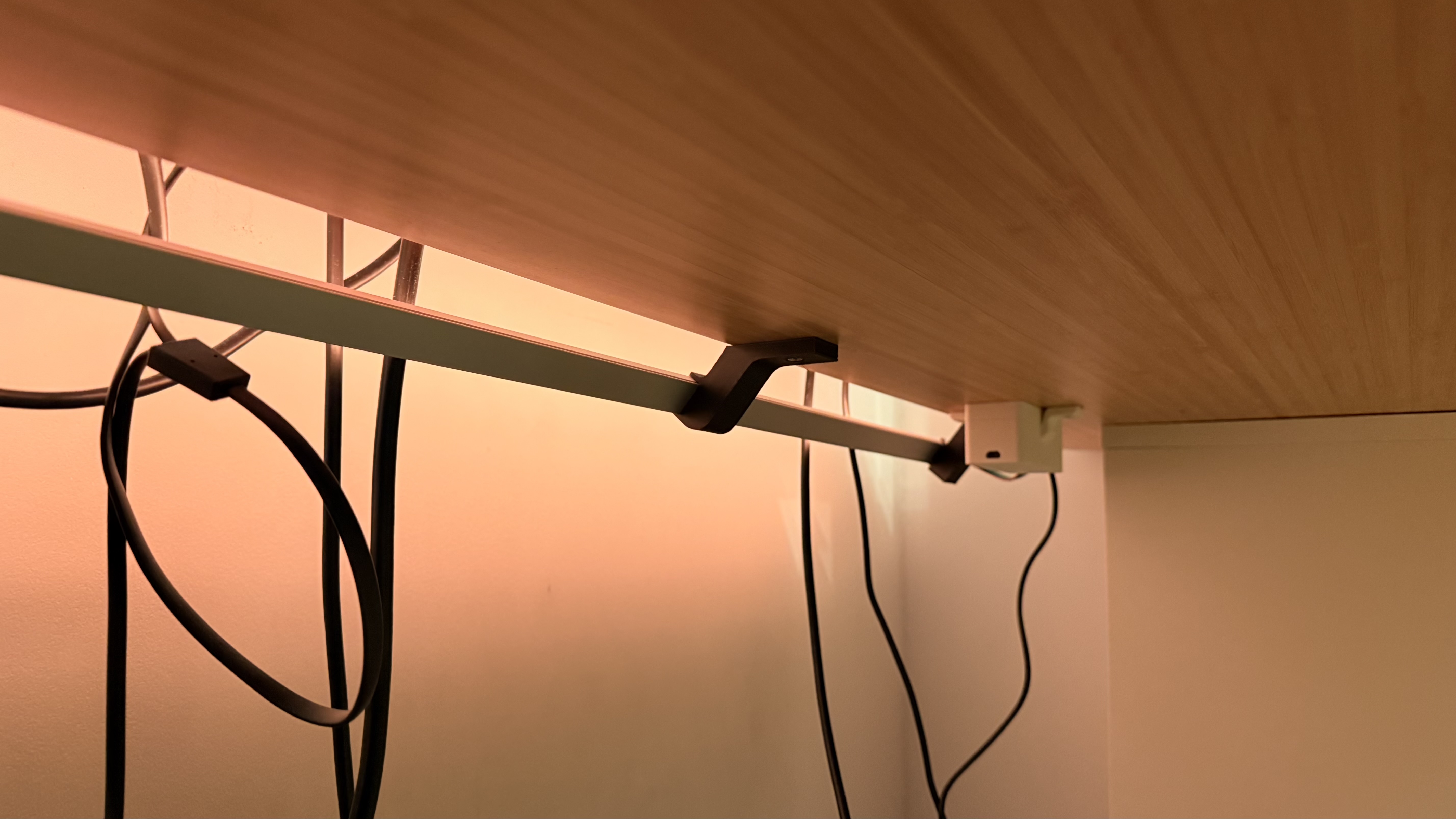 LED aluminium profile bracket at 40 degree angle