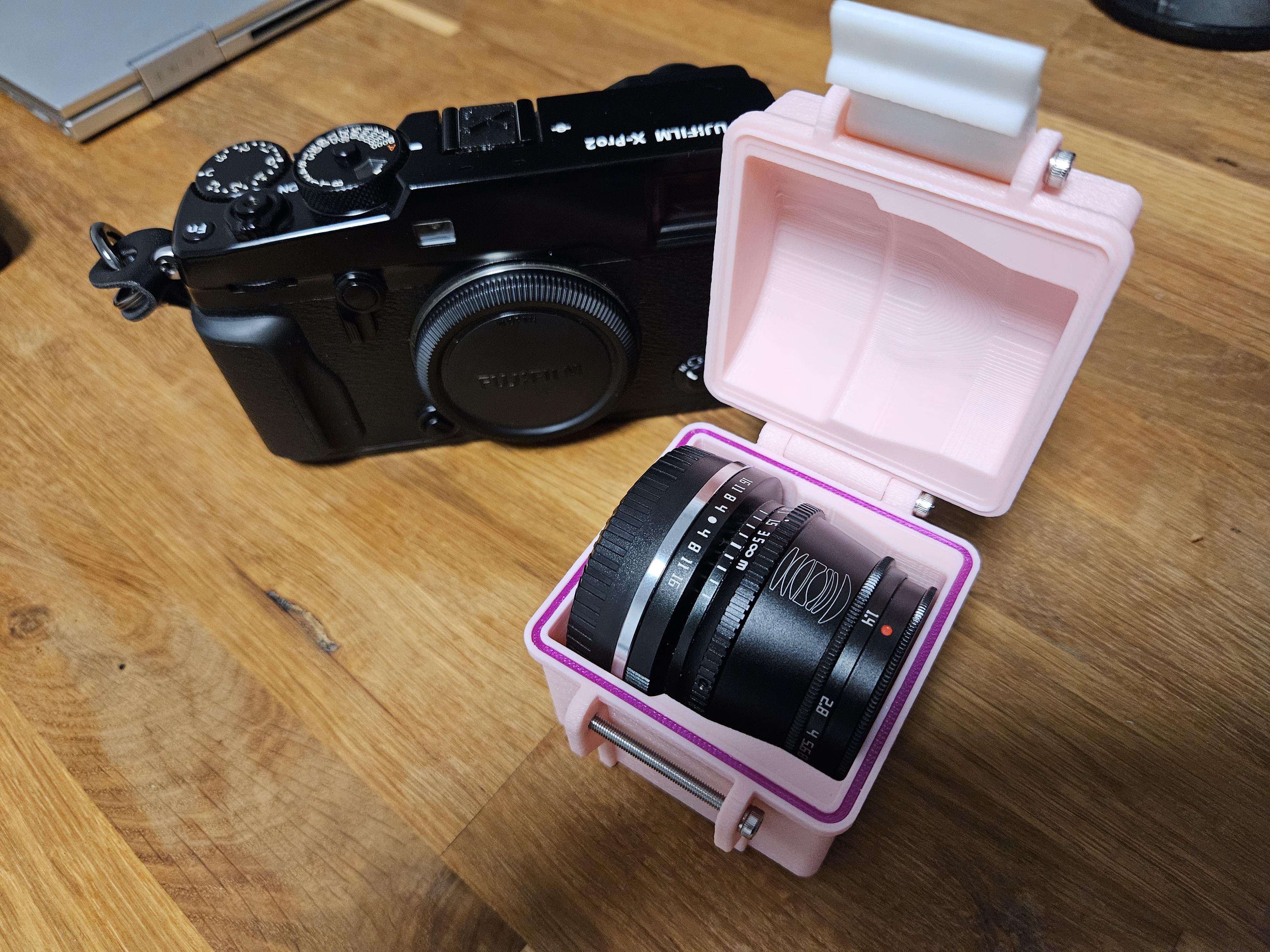 TTArtisan 35mm F/1.4 Rugged Box