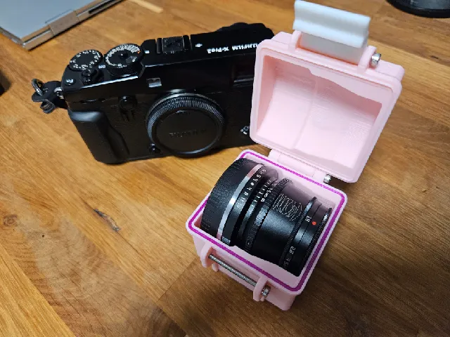 TTArtisan 35mm F/1.4 Rugged Box