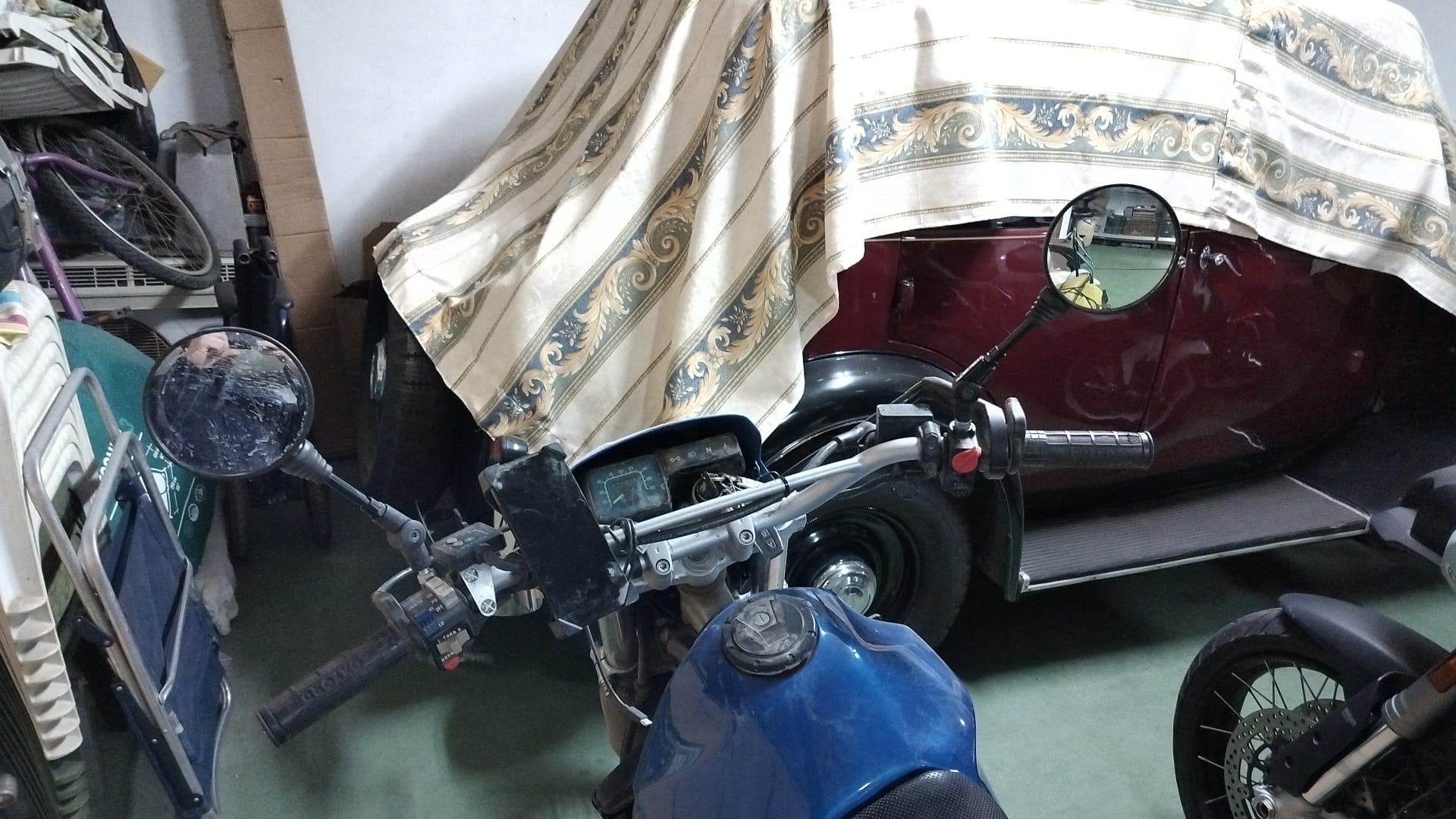 Foldable mirror pivot arm. — thumbnail 3
