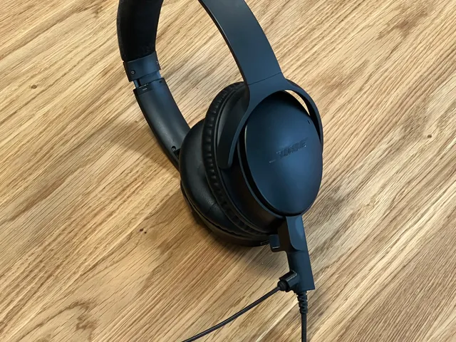 Bose QuietComfort 35 adapter for V-MODA BoomPro Microphone