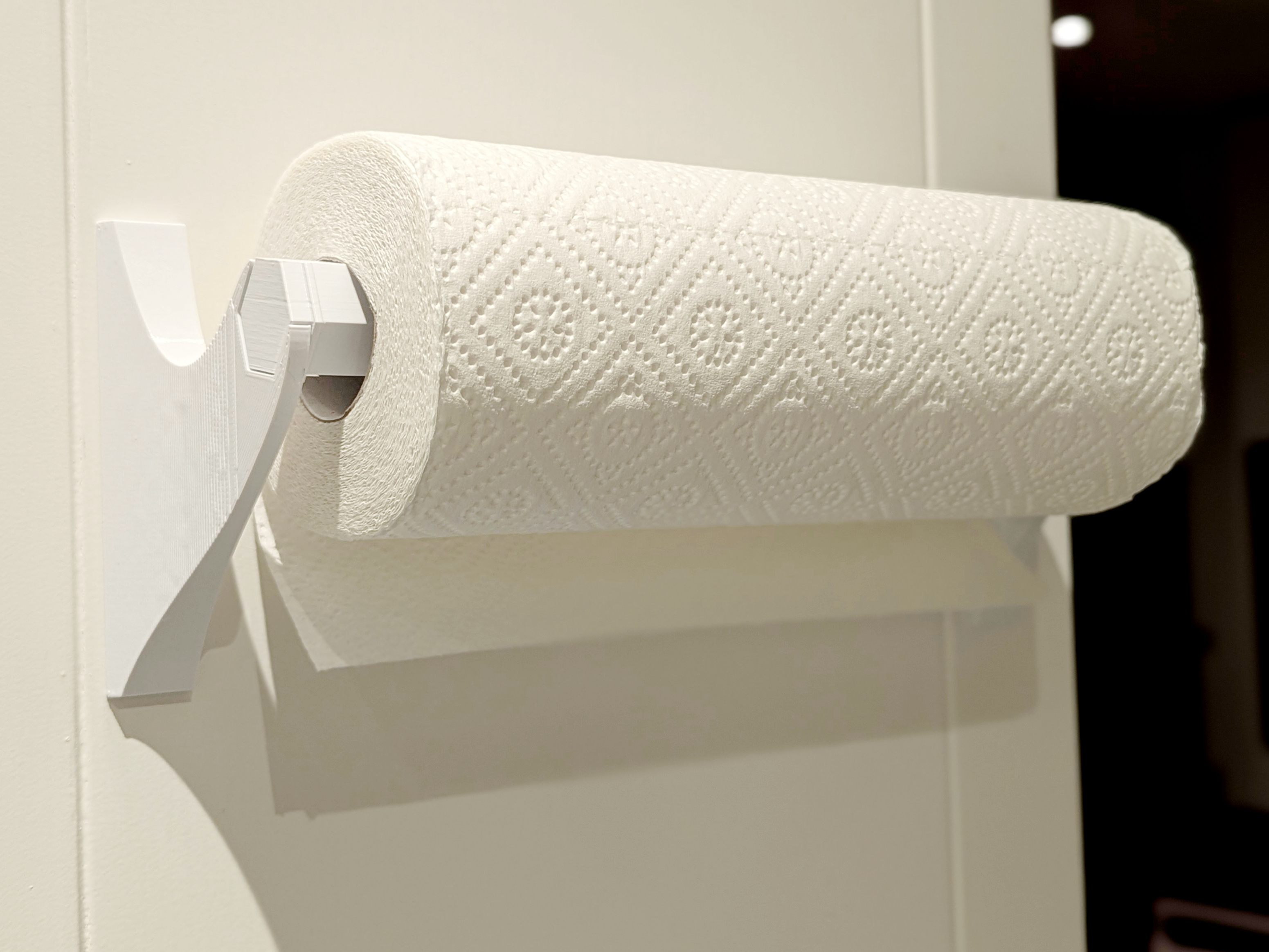 Wall-mounted paper towel holder