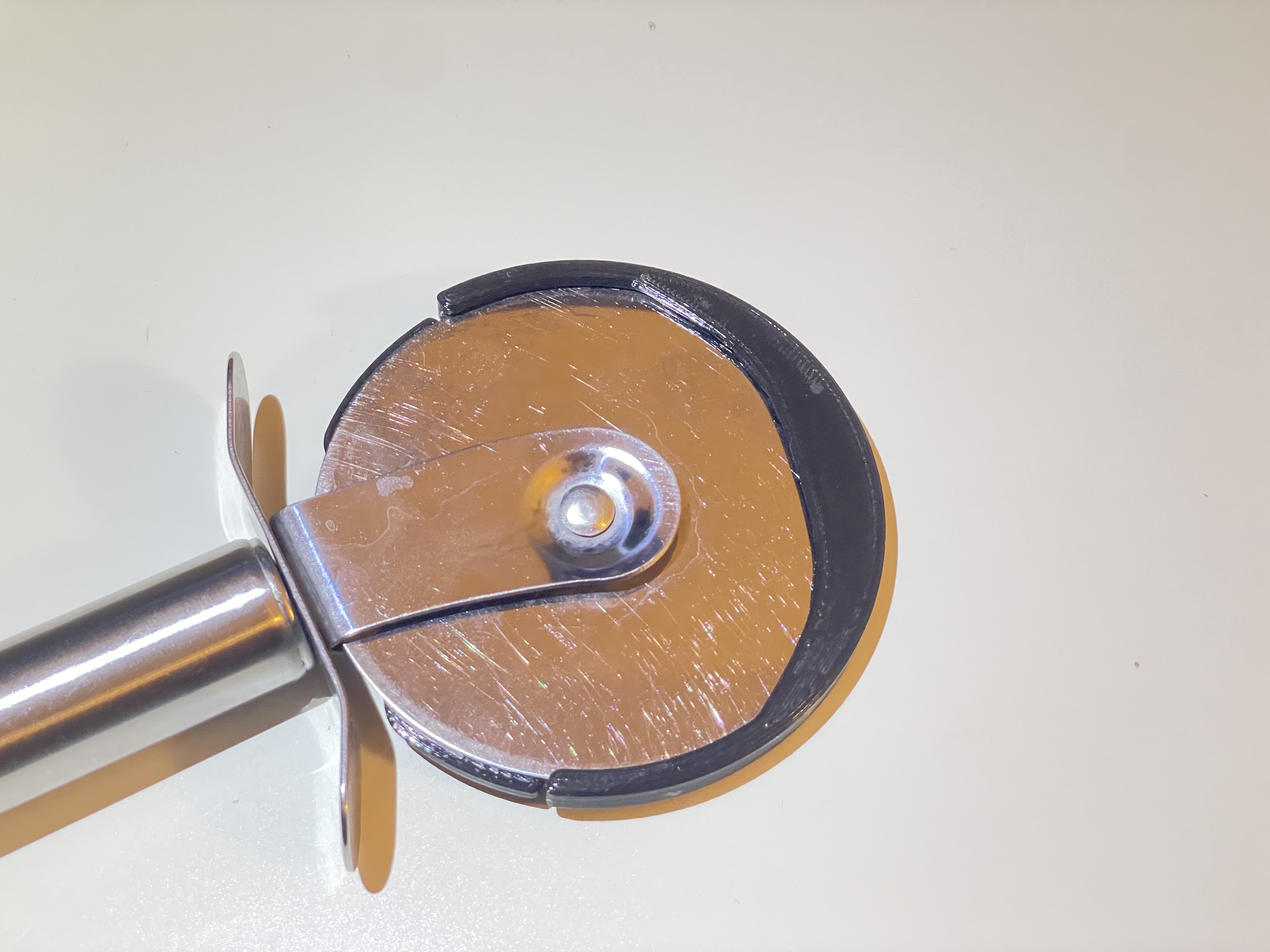 Better pizza cutter cover