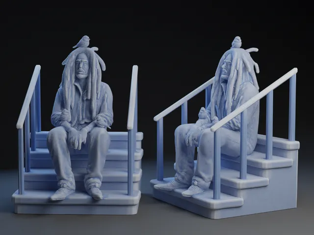 Bob Marley : 3 Little Birds Statue