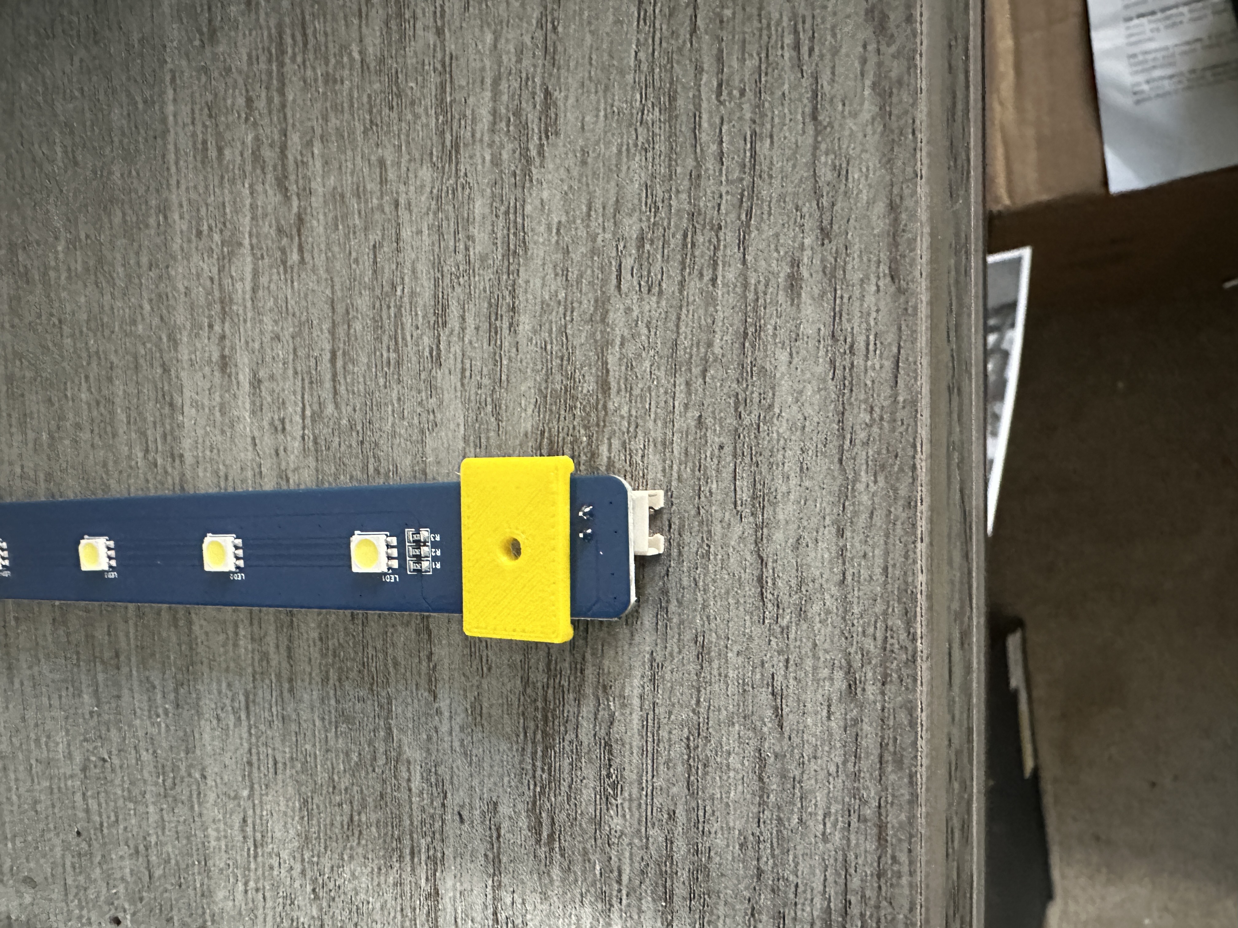 Miniatura 4 do modelo 3D FlashForge LED Bracket