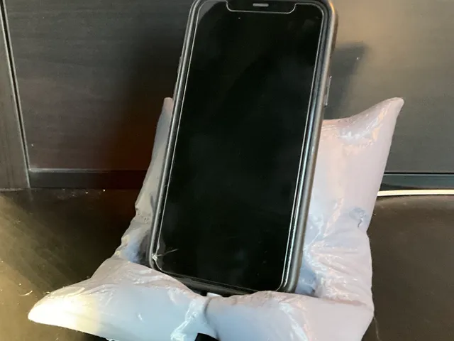 Pillow Phone Stand With Non-Visable Cable