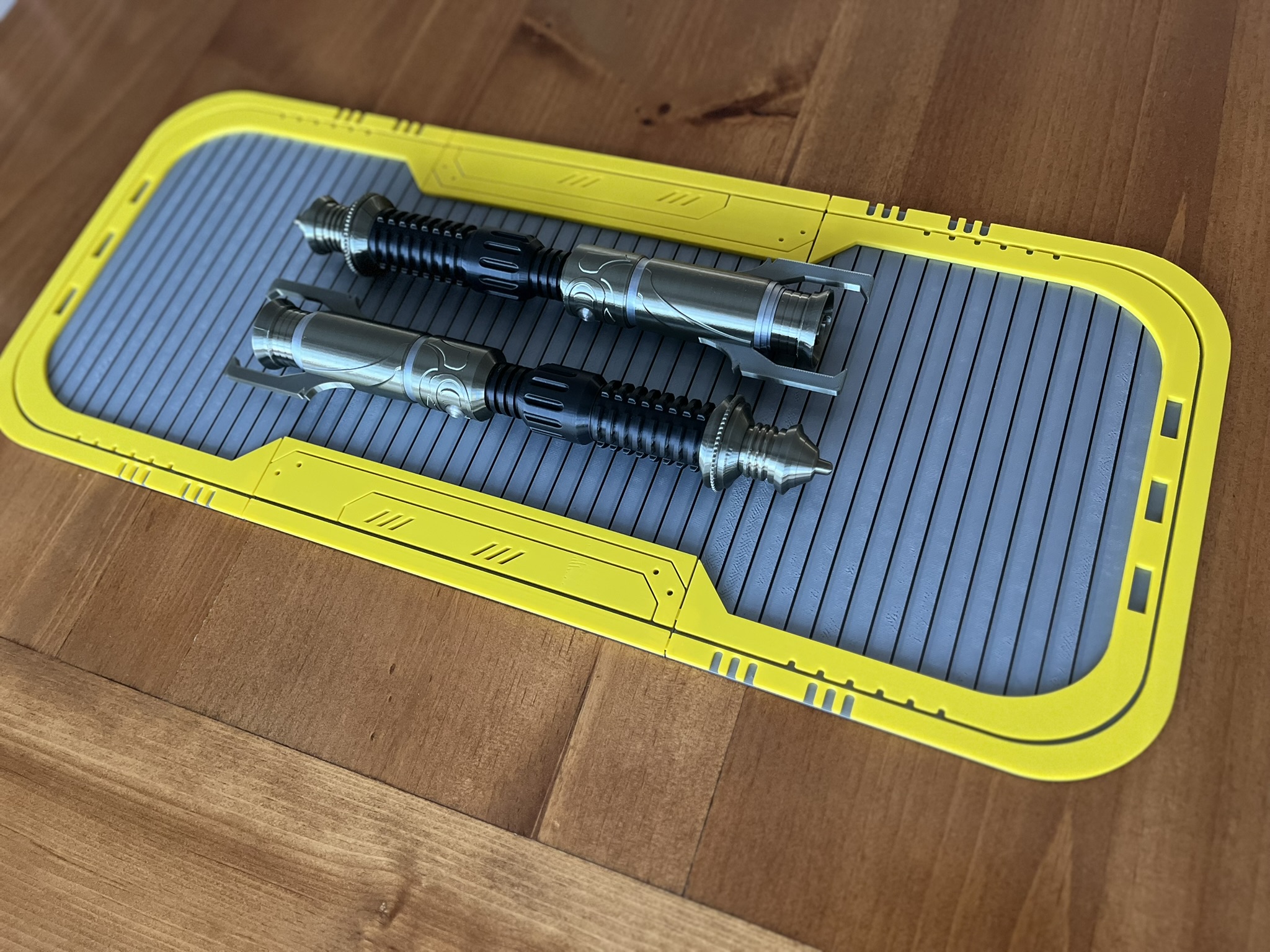 Lightsaber Display "Workbench"