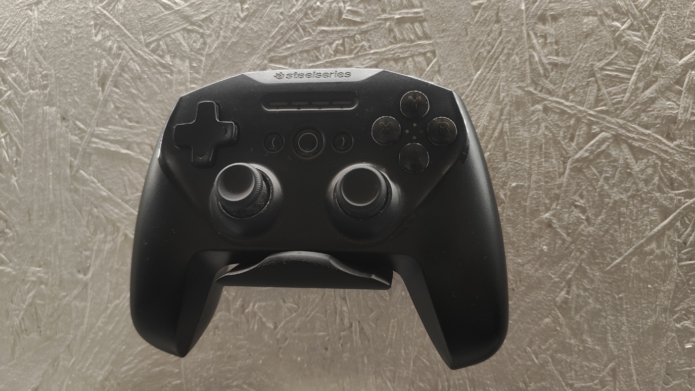 Steelseries Stratus Controller wall mount