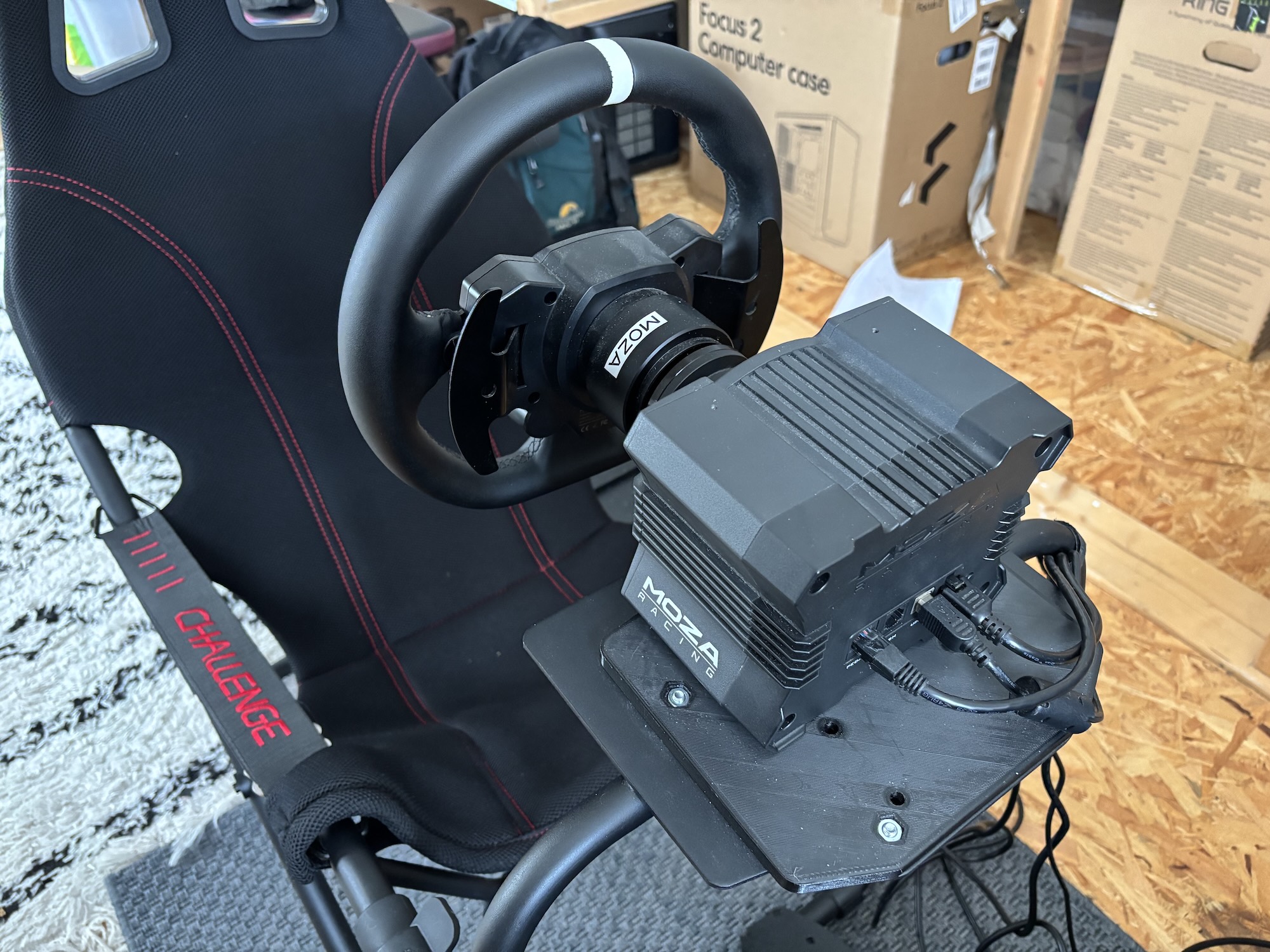 Moza R5 Base Plate (for Playseat Challenge)