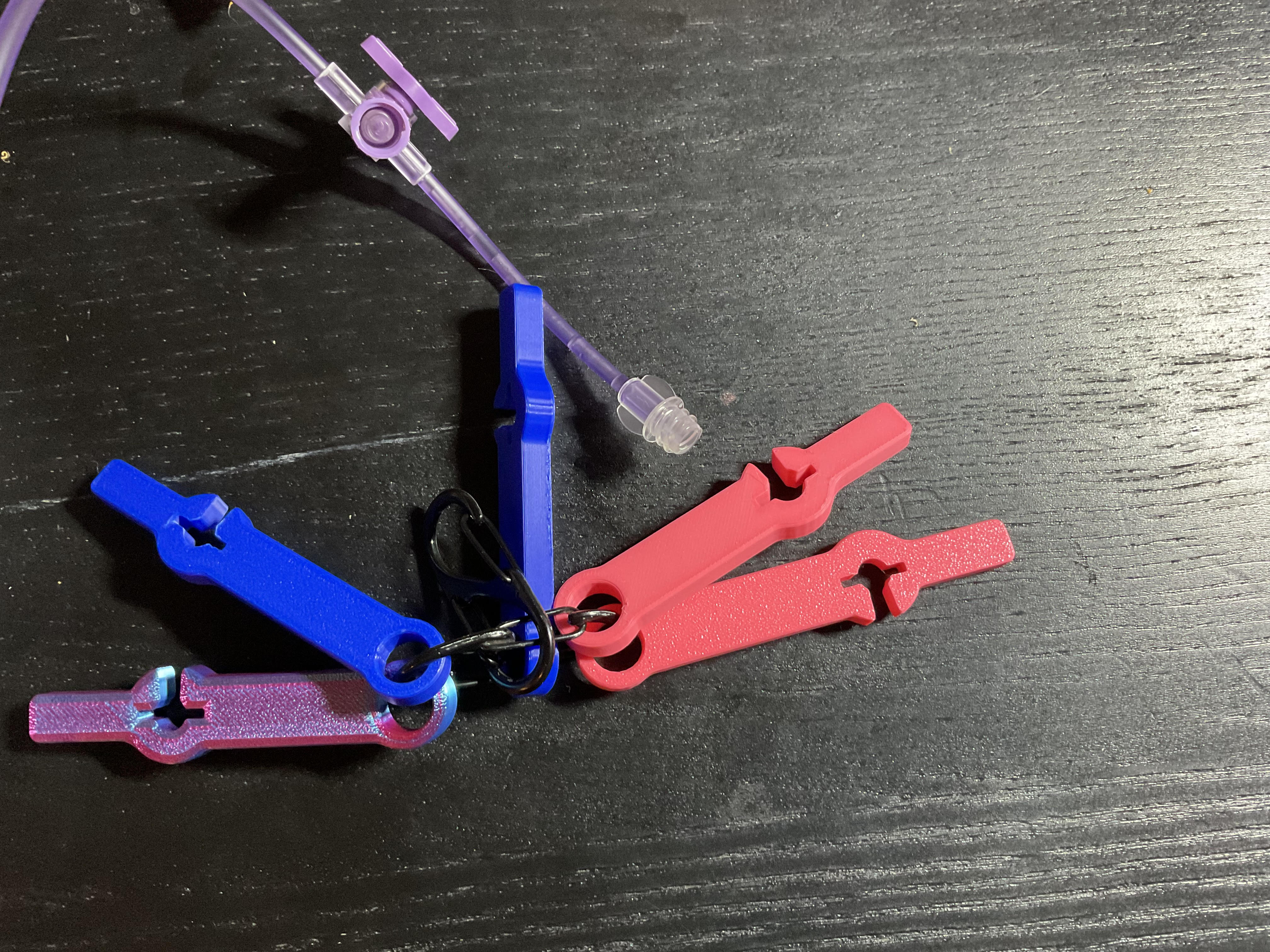 Enfit feedingtube connector key/wrench two sizes