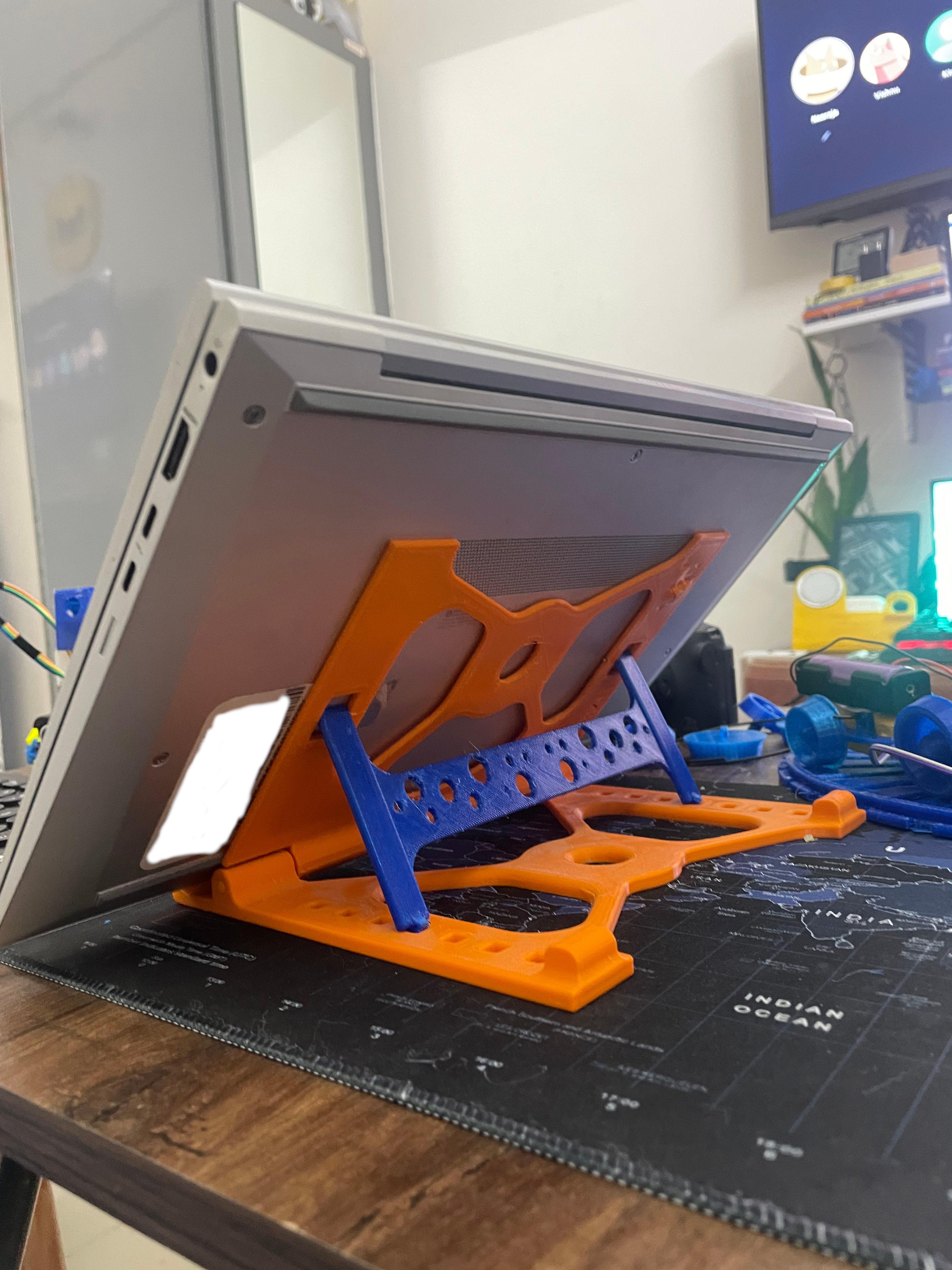 Adjustable Laptop Stand with max 60deg angle