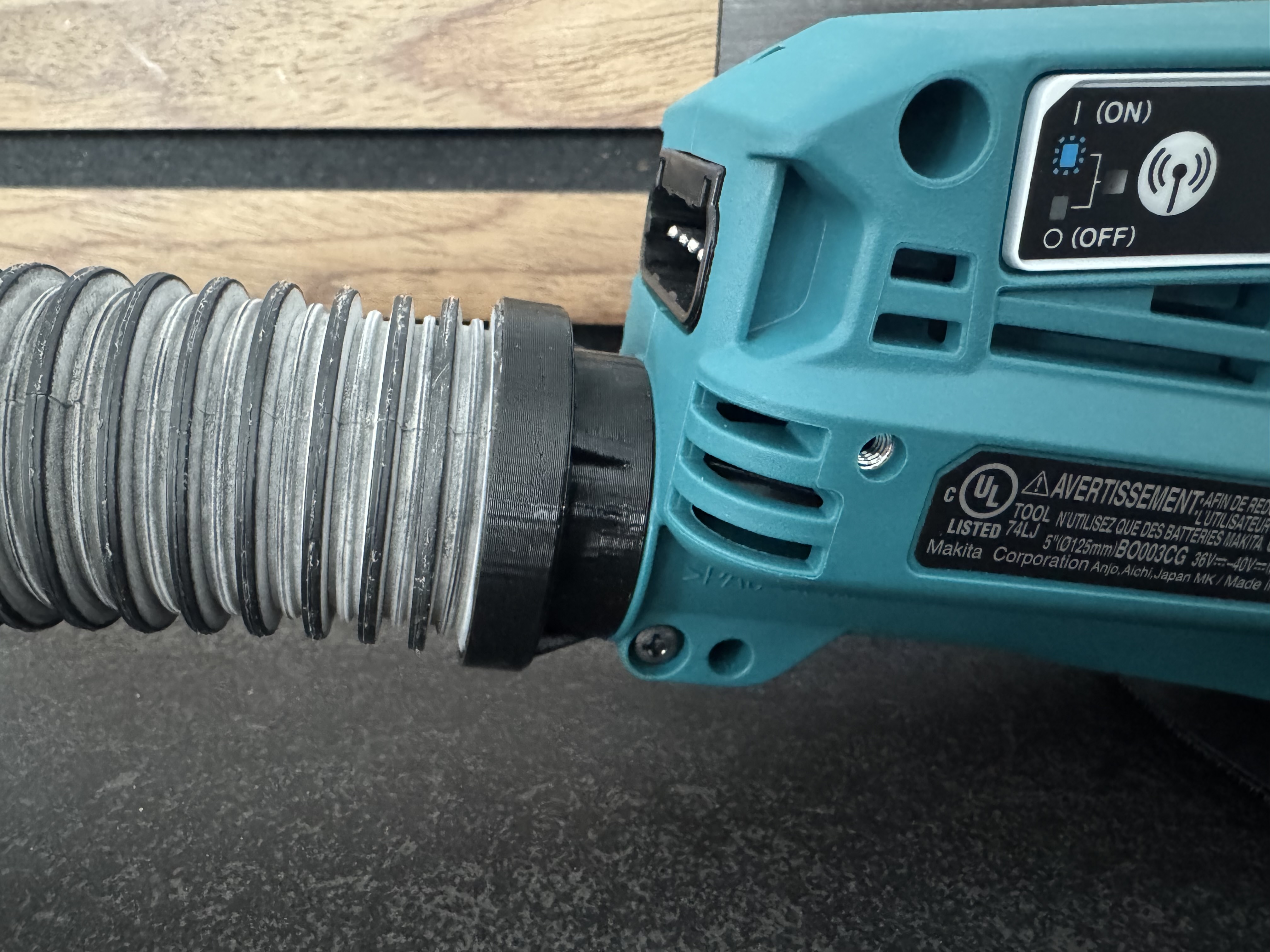Makita XGT Battery Powered Random Orbit Sander ShopVac Vacuum Adapter