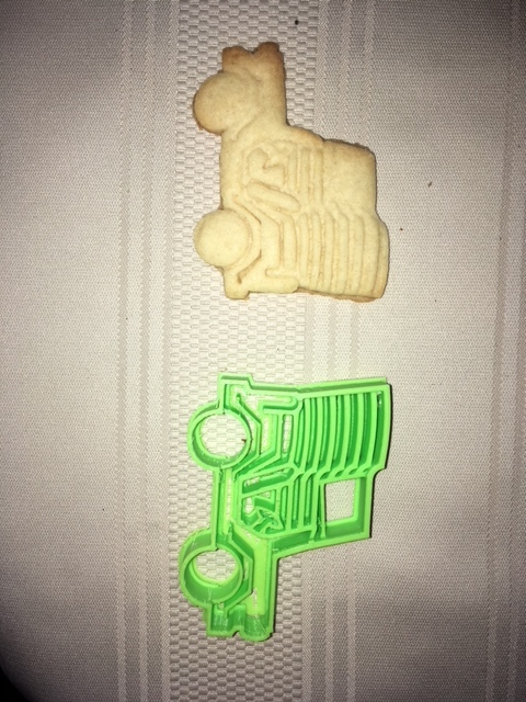 Jeep with Flag Cookie Cutter